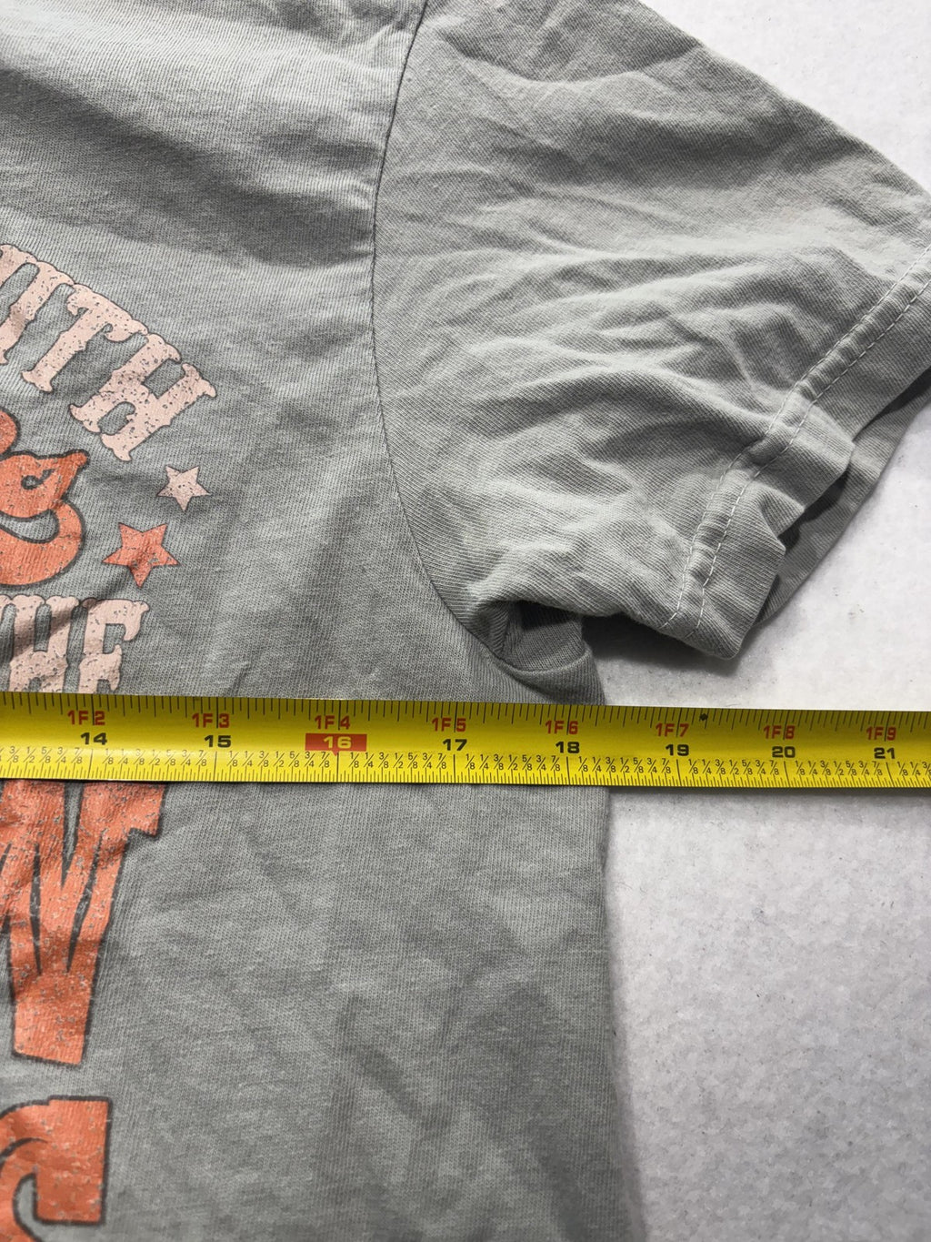 Comfort Colors Shirt Mens Small Green Raisin' Hell With Hippies Cowboys Graphic