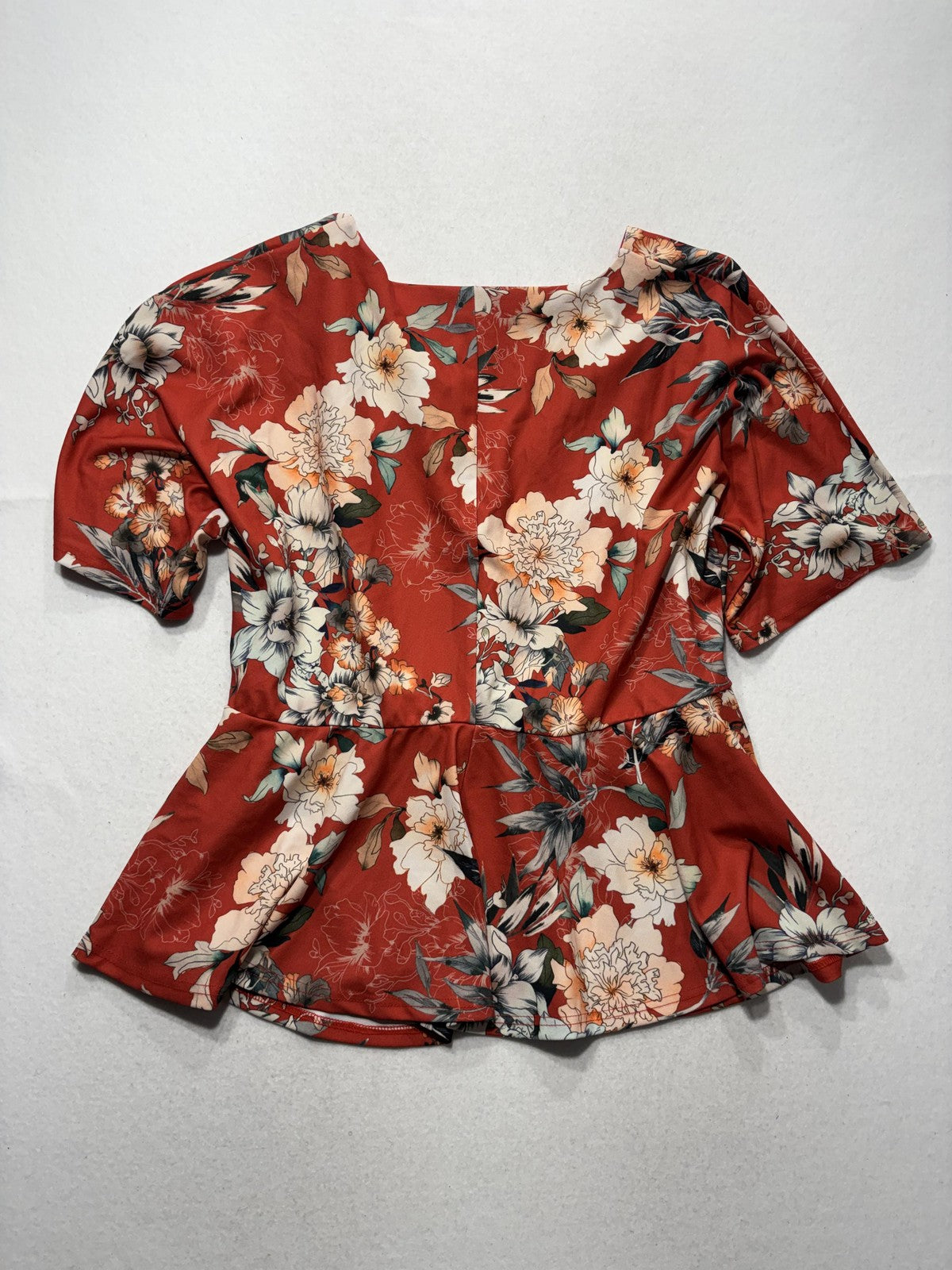 City Chic Blouse Womens 20 Red Floral V Neck Short Sleeve Peplum Top Tie Waist