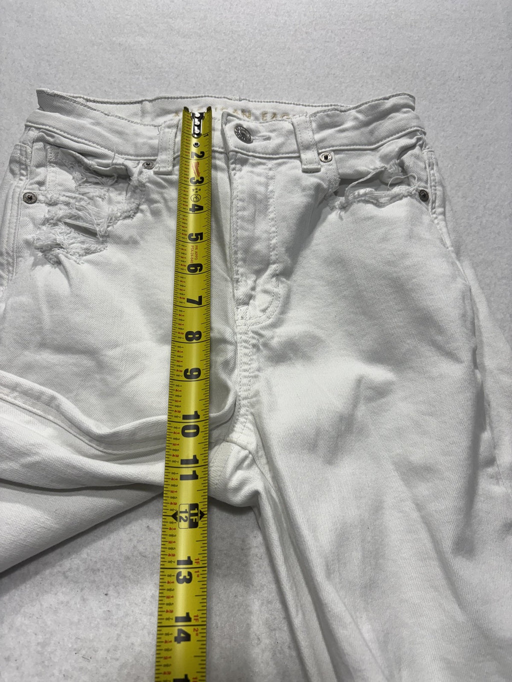 American Eagle Mom Straight Jeans Womens 0 White High Rise Distressed 28x29