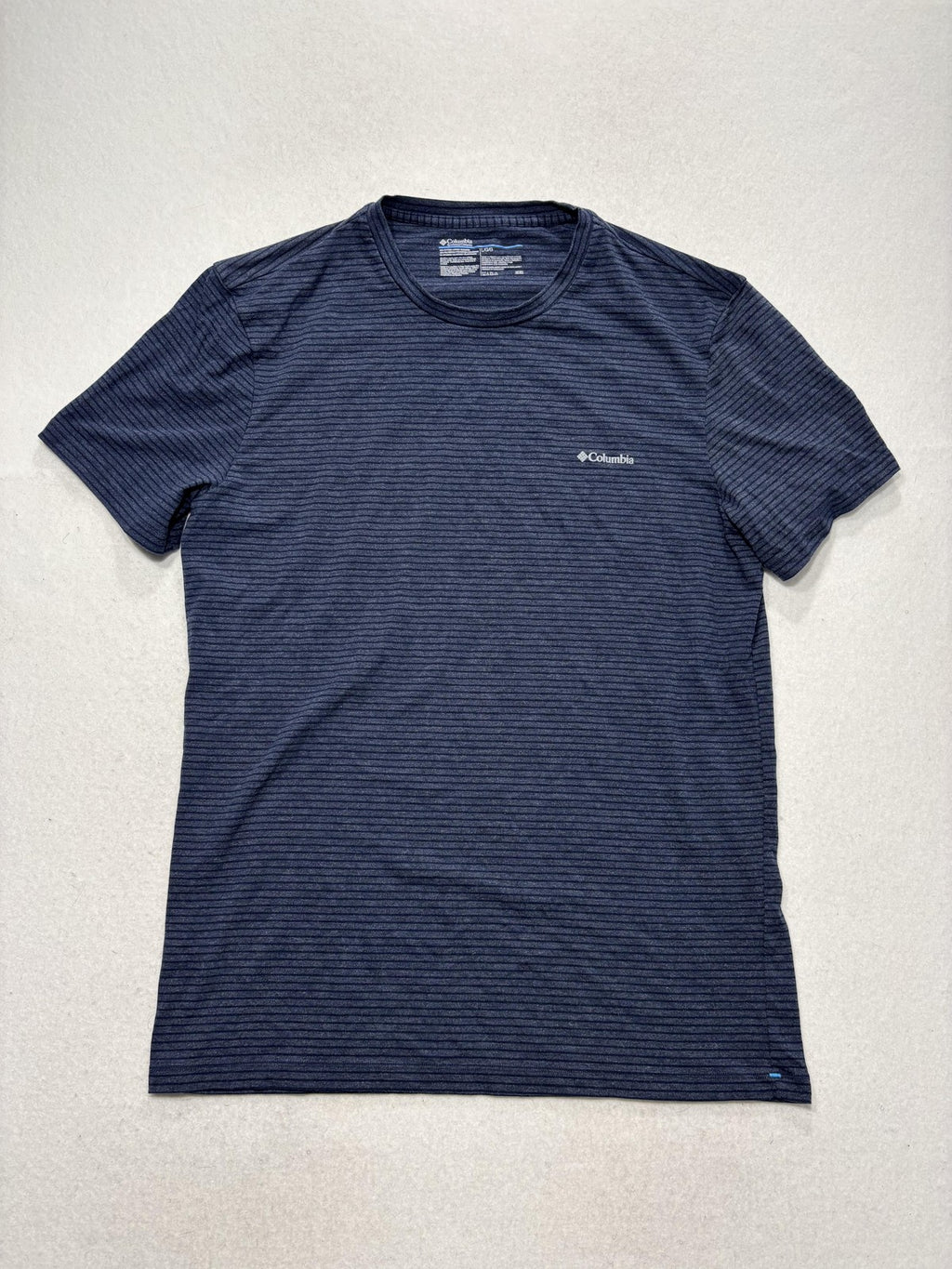 Columbia Shirt Mens Large Blue Striped Crew Neck Short Sleeve Logo Tee Casual