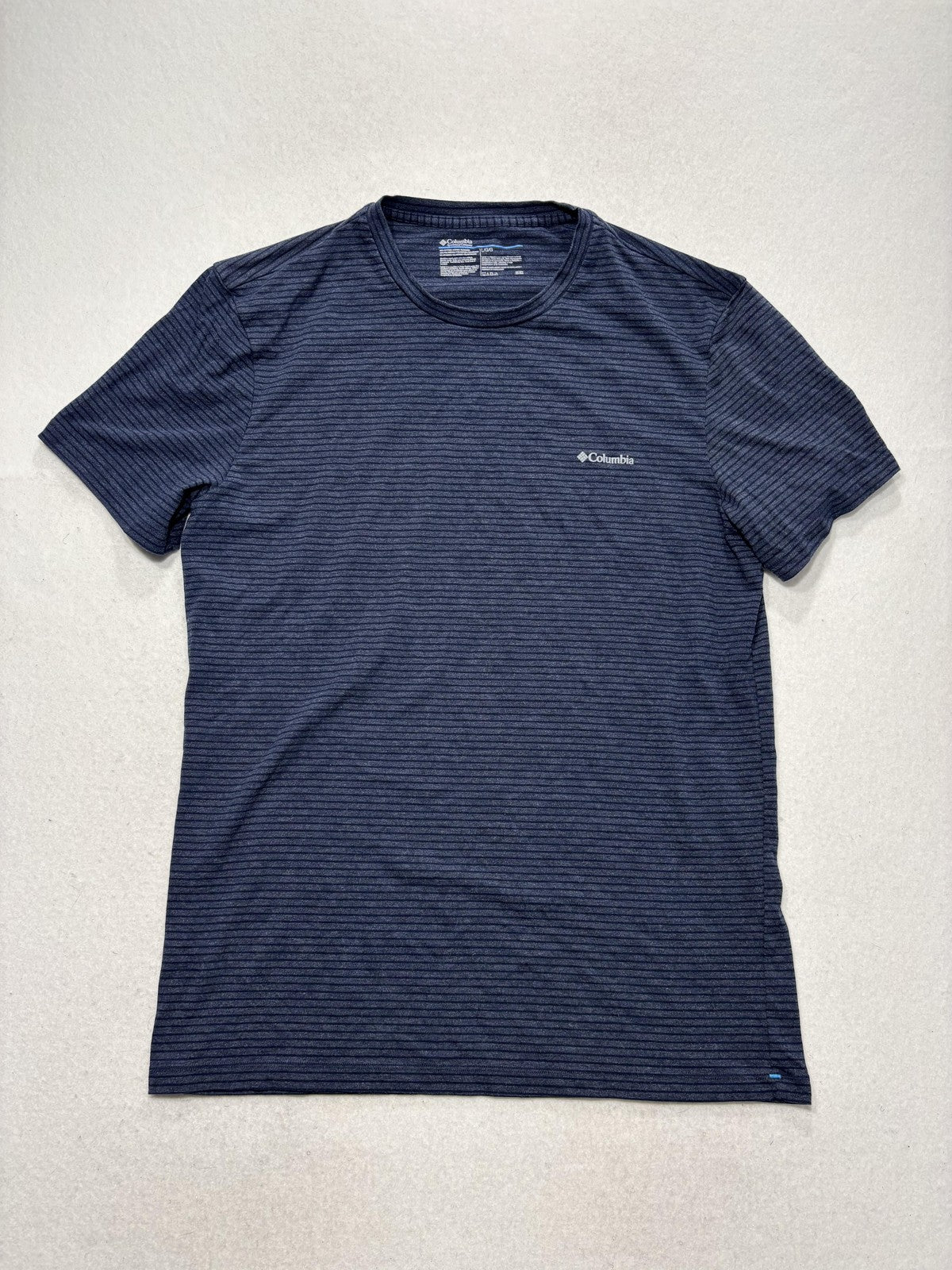 Columbia Shirt Mens Large Blue Striped Crew Neck Short Sleeve Logo Tee Casual