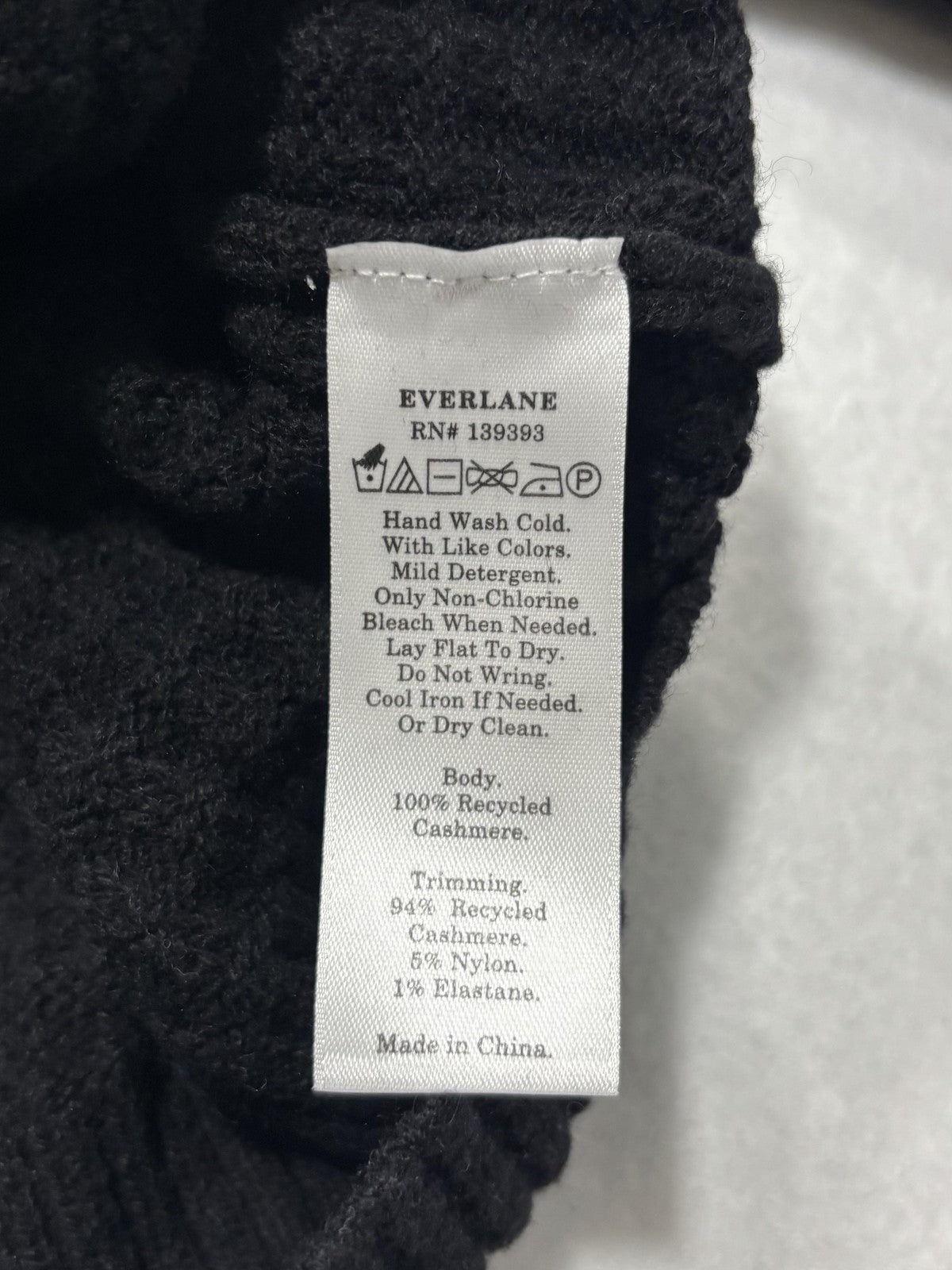 Everlane Sweater Womens Small Black Recycled Cashmere Waffle Crew Neck Pocket