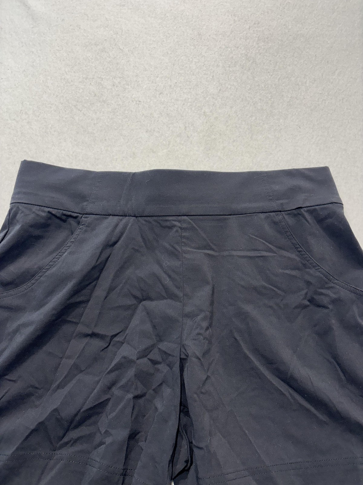Columbia Shorts Womens Large Black 4" Inseam Omni-Shield Hiking Quick Dry