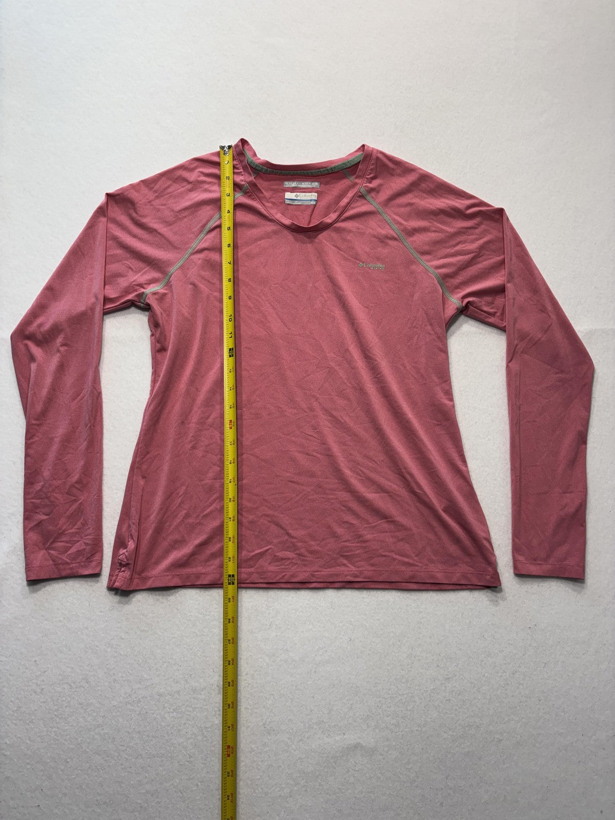 Columbia PFG Omni-Shade Shirt Womens M Pink Crew Neck Long Sleeve Sun Protection