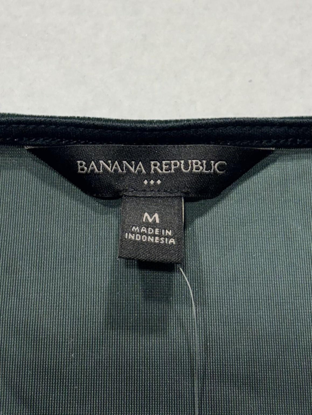 Banana Republic Dress Womens M Green Velvet V Neck Ruched Wrap Long Sleeve Midi