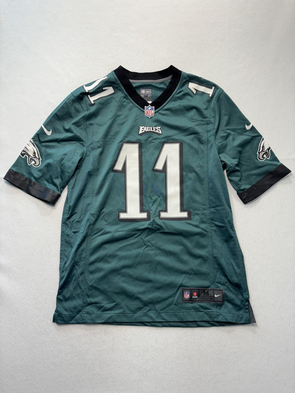 Philadelphia Eagles Jersey Mens Medium Green NFL Football Nike Carson Wentz 11