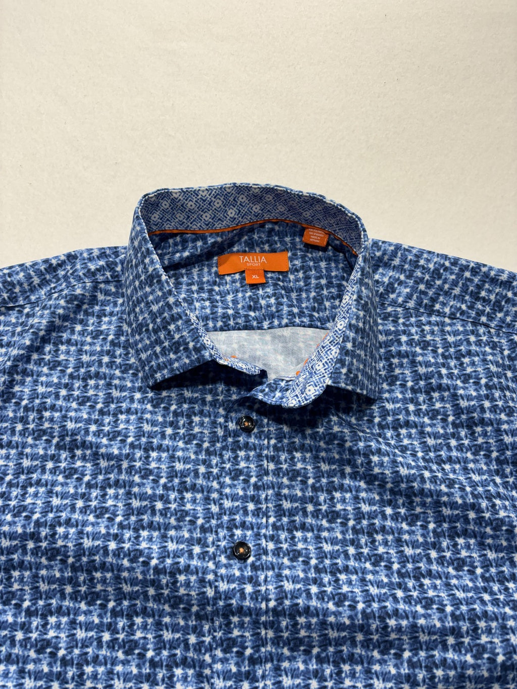 Tallia Sport Shirt Mens XL Blue Geometric Long Sleeve Button Up Stretch Casual