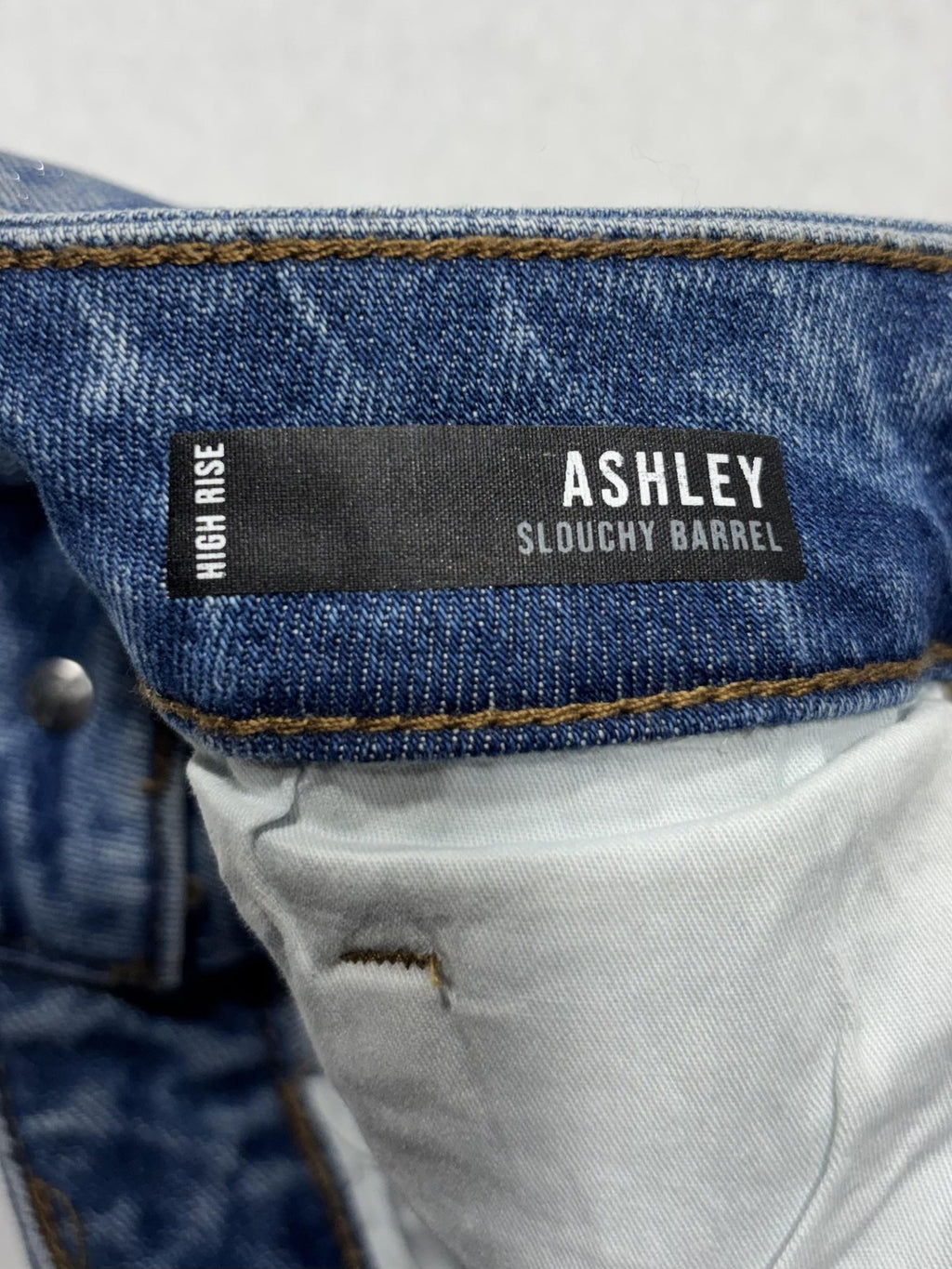 KUT From The Kloth Ashley Slouchy Barrel Jeans Womens 8 Silver High Rise Crop