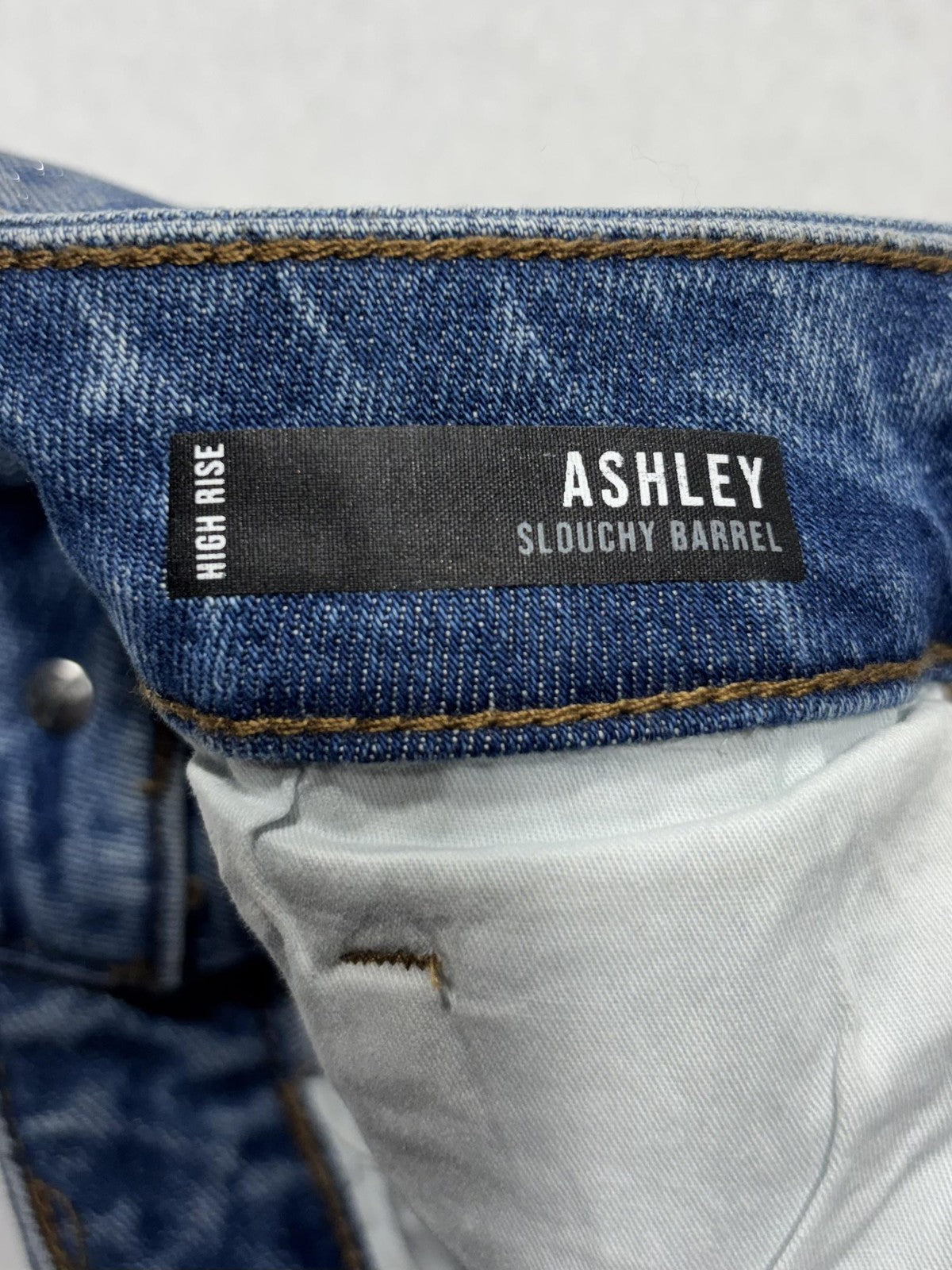 KUT From The Kloth Ashley Slouchy Barrel Jeans Womens 8 Silver High Rise Crop