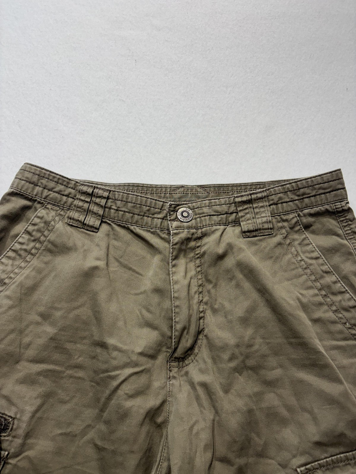 Columbia Cargo Shorts Mens 30 Green Canvas Relaxed Fit Zip Pocket Hiking Outdoor