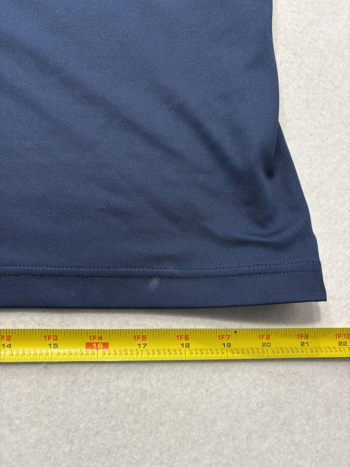 Under Armour HeatGear Polo Shirt Mens Large Blue Loose Fit Golf Logo Performance