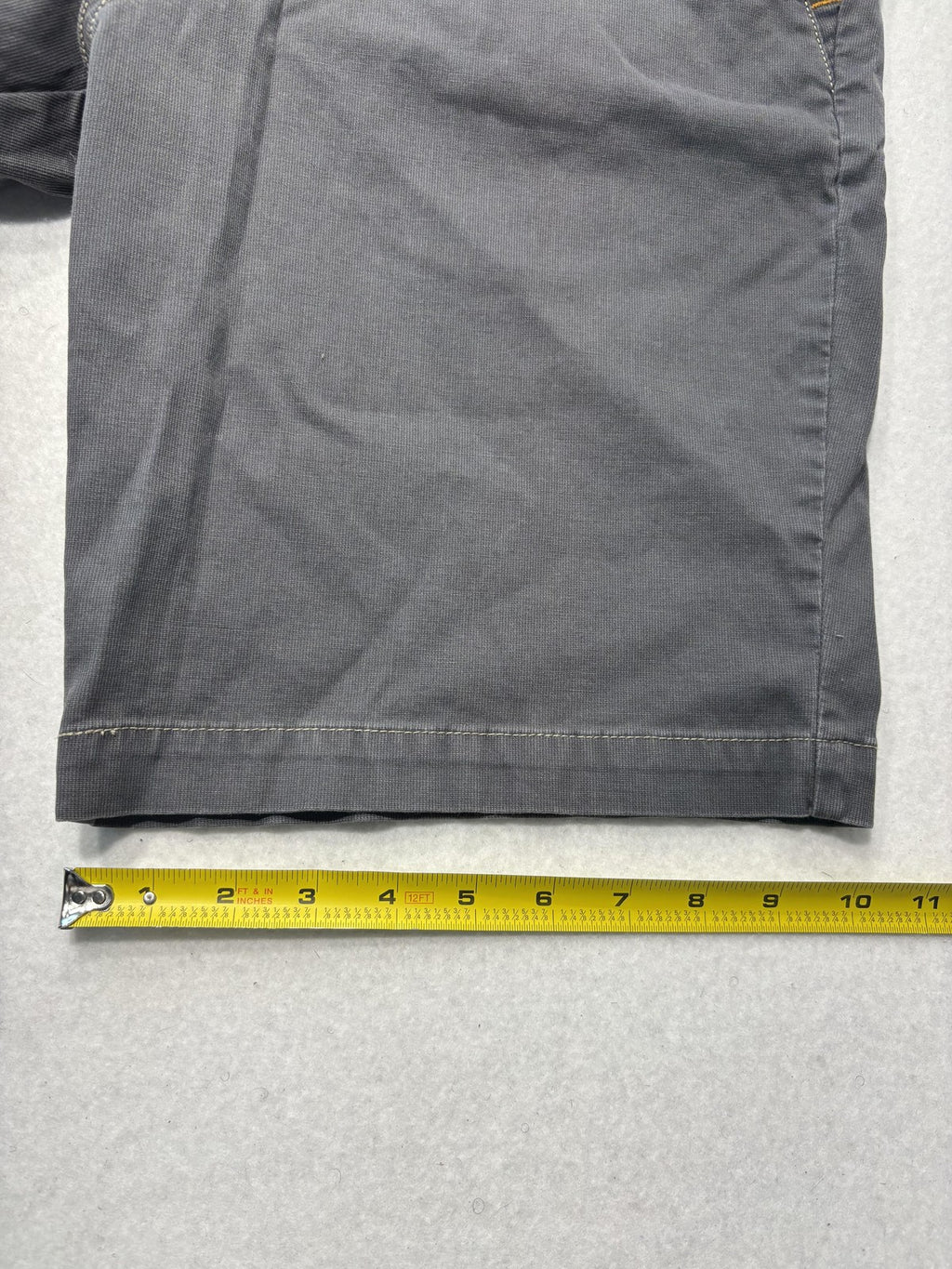 Tommy Bahama Chino Shorts Mens 36 Gray 10" Inseam Flat Front Canvas Casual