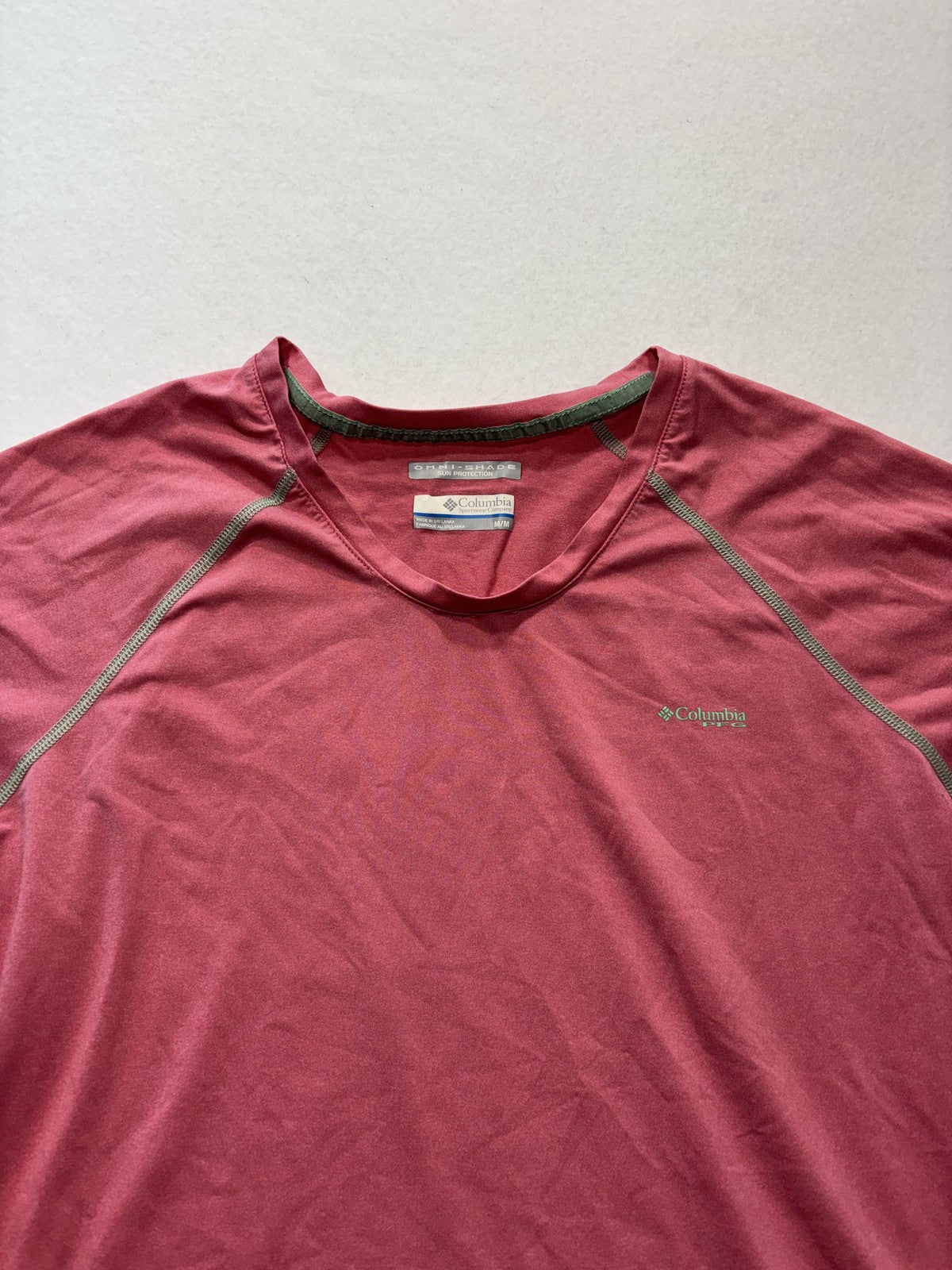Columbia PFG Omni-Shade Shirt Womens M Pink Crew Neck Long Sleeve Sun Protection