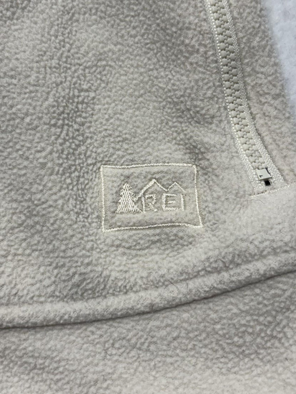 REI Jacket Womens Large White Fleece Full Zip Stand Collar Hiking Casual