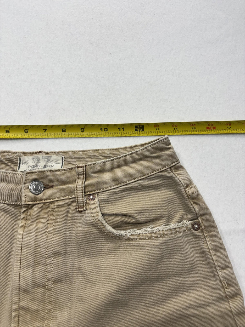 We The Free Jeans Womens 27 Beige High Rise Straight Distressed Raw Hem 27x28