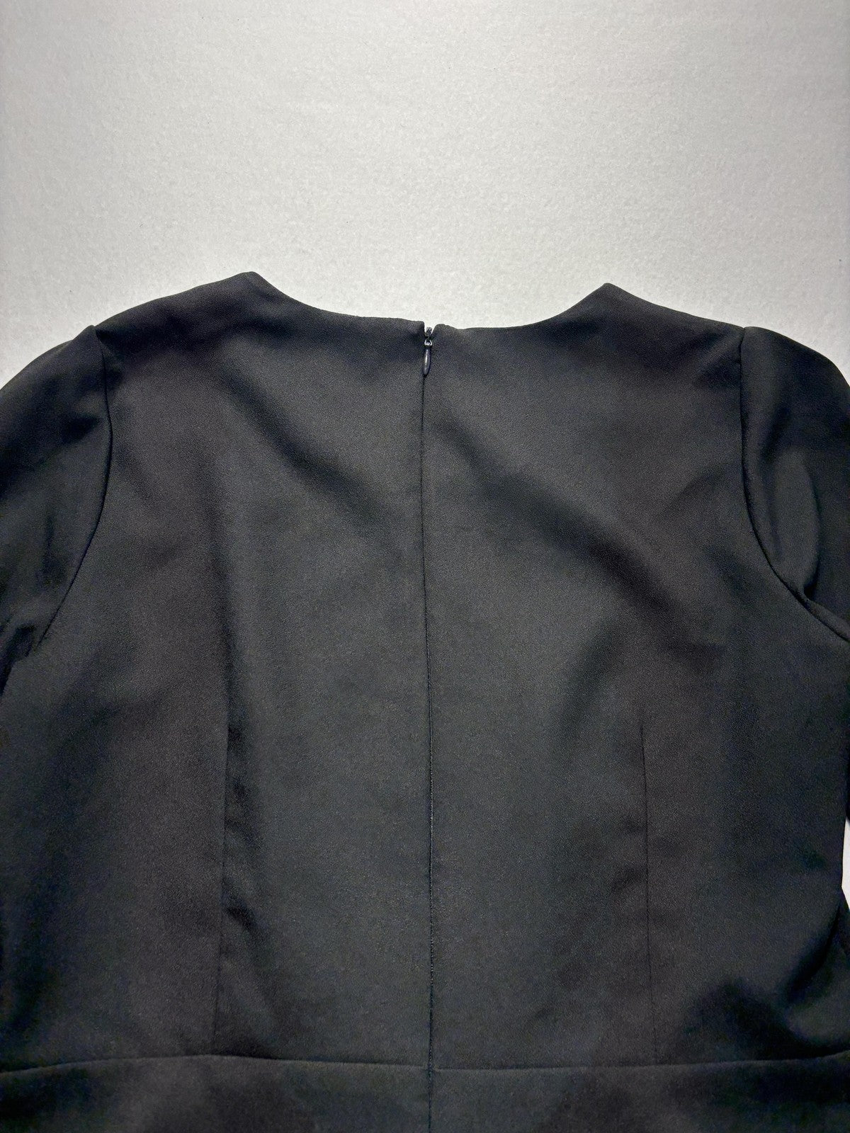 Banana Republic Top Womens 6 Black Long Sleeve Crew Neck Blouse Office City