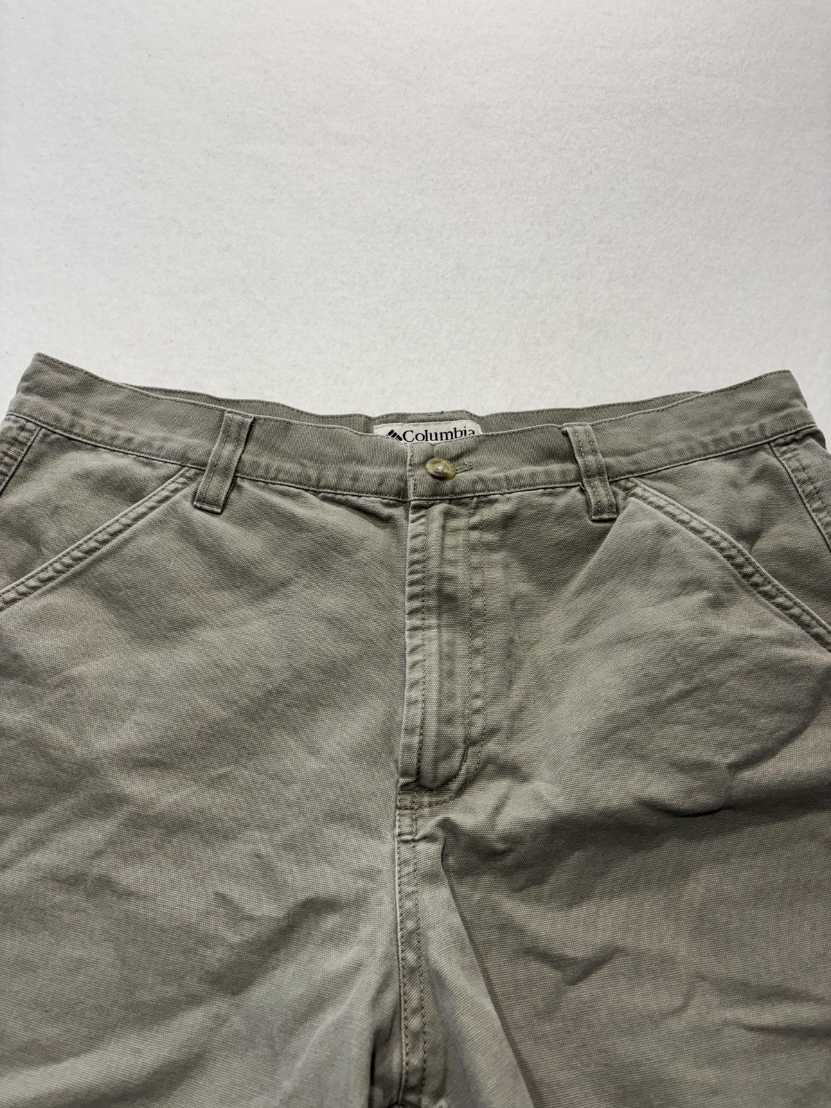Vintage Columbia Shorts Womens 12 Green Twill Chino 6 Inseam Hiking Casual