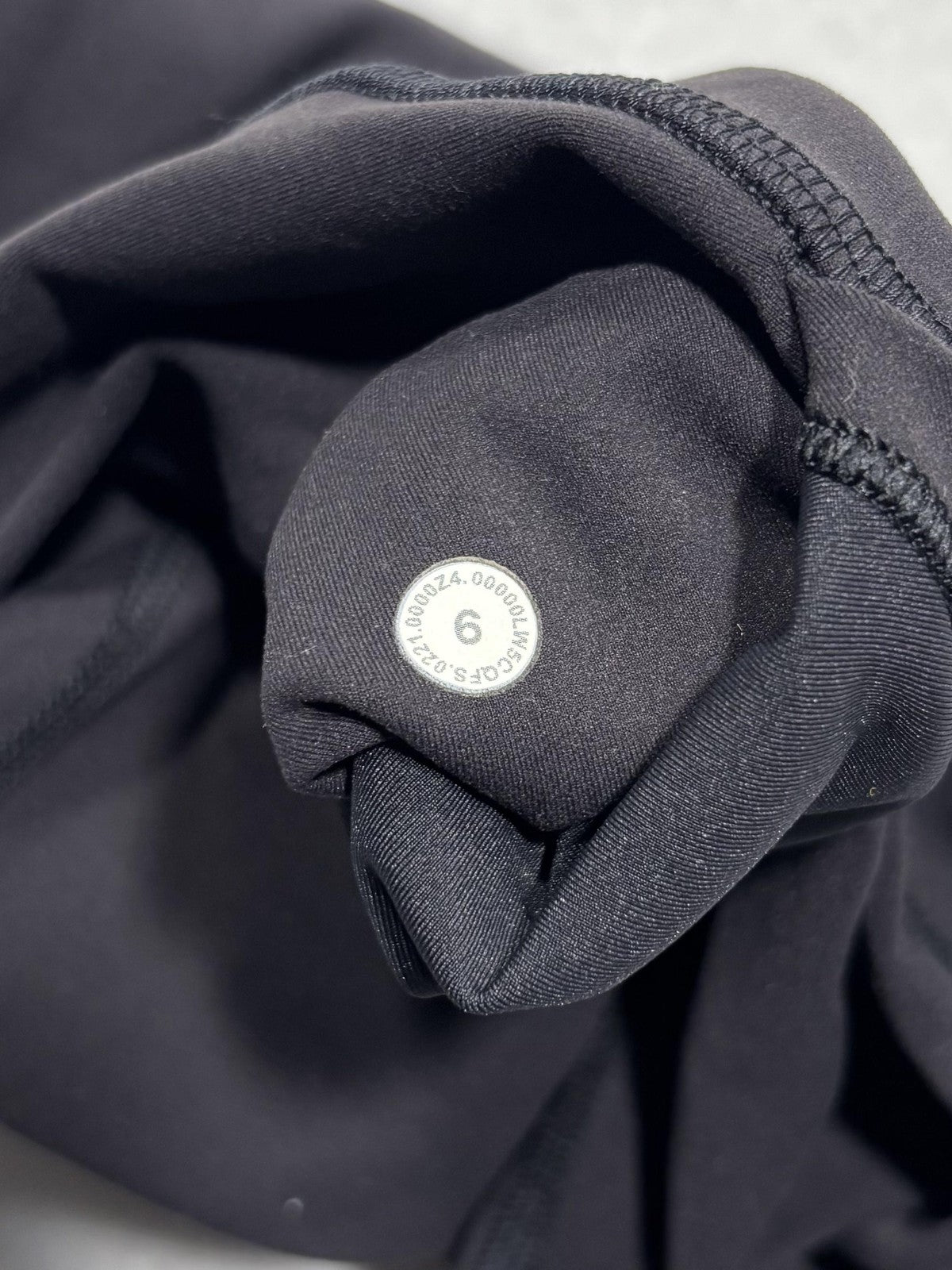 Lululemon Leggings Womens 6 Black High Rise 24.5" Inseam Ankle Yoga Athletic