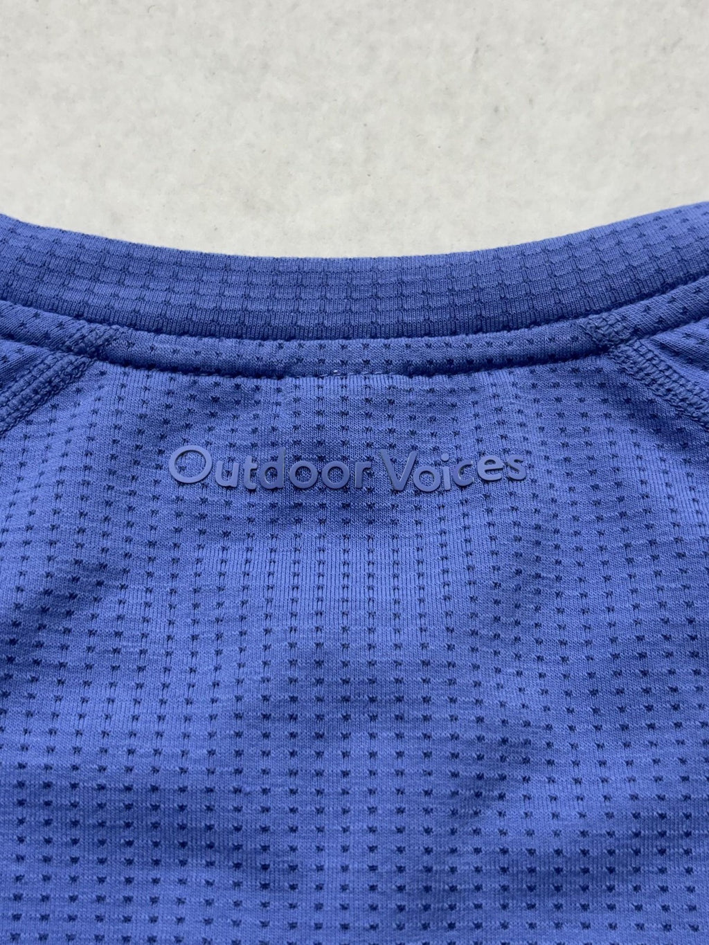 Outdoor Voices ThinkFast Shirt Mens XS Blue Mesh Short Sleeve Running Athletic