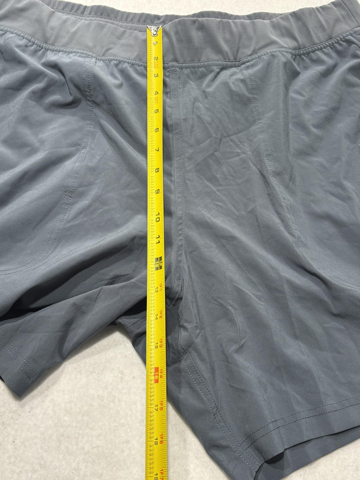 Free Fly Shorts Mens 2XL Gray 7" Inseam Breeze Active Lined UPF 50 Running