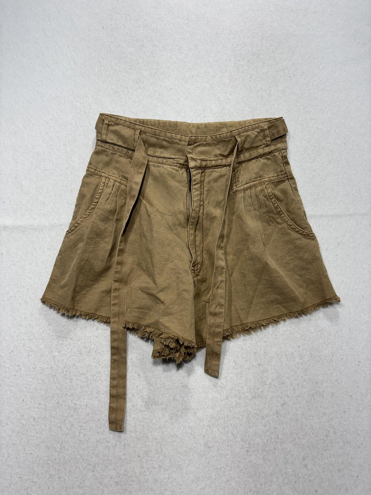 FP One Shorts Womens 4 Beige Chino Twill Belted Raw Hem Pleated Relaxed Fit