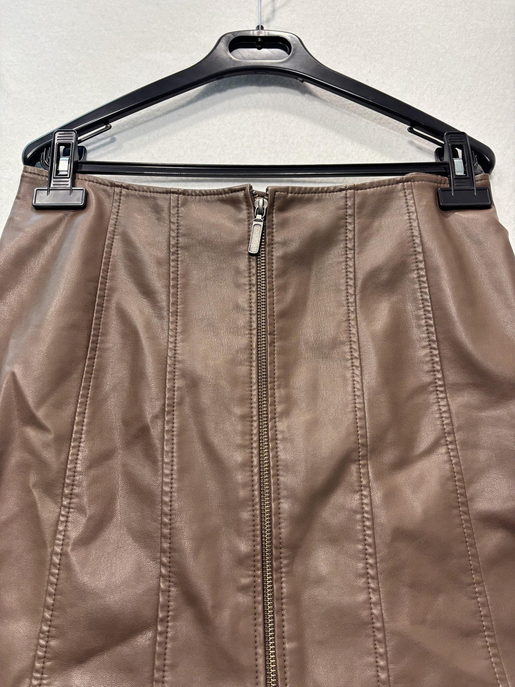 Free People Skirt Womens 8 Brown Faux Leather Zip Back Panel Seamed Mini Lined