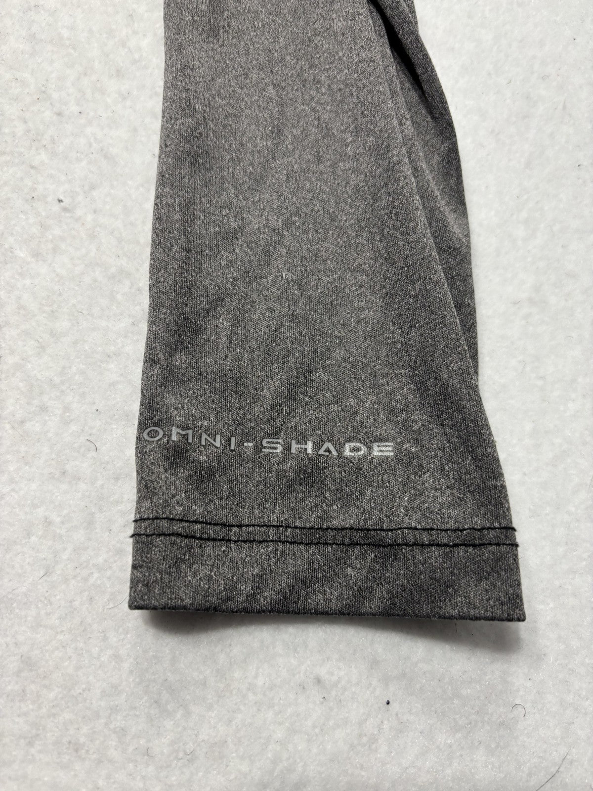 Columbia PFG Omni-Shade Shirt Mens XS Gray Long Sleeve Tee Fishing Lightweight