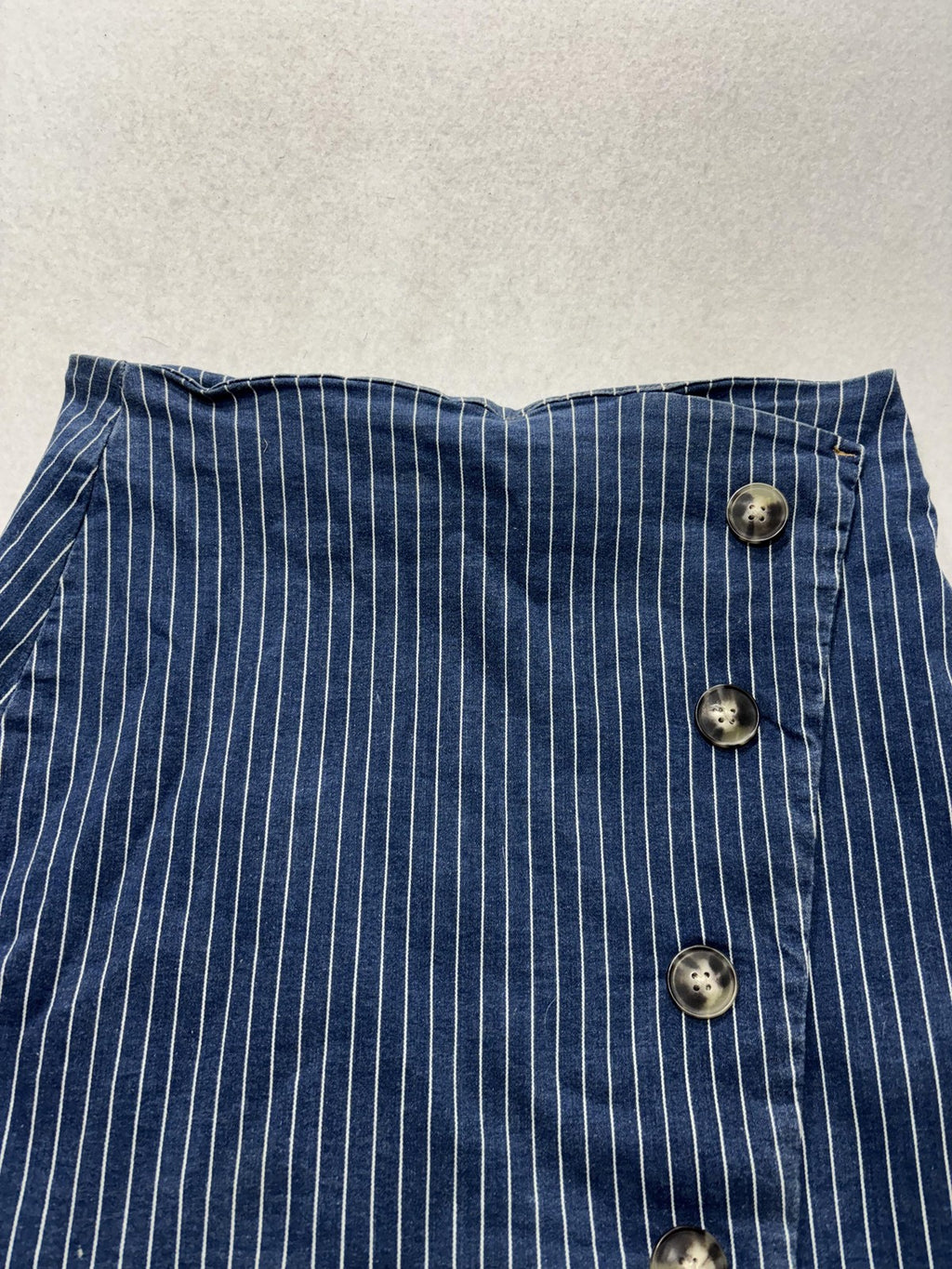 Chelsea & Violet Skirt Womens M Blue Stripe Denim Button Front Mini Casual