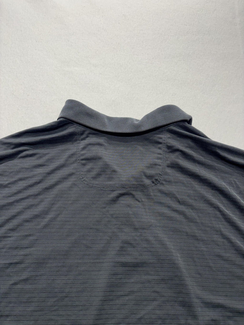 Tommy Bahama Polo Shirt Mens 2XL Gray Island Zone Striped Moisture Wicking