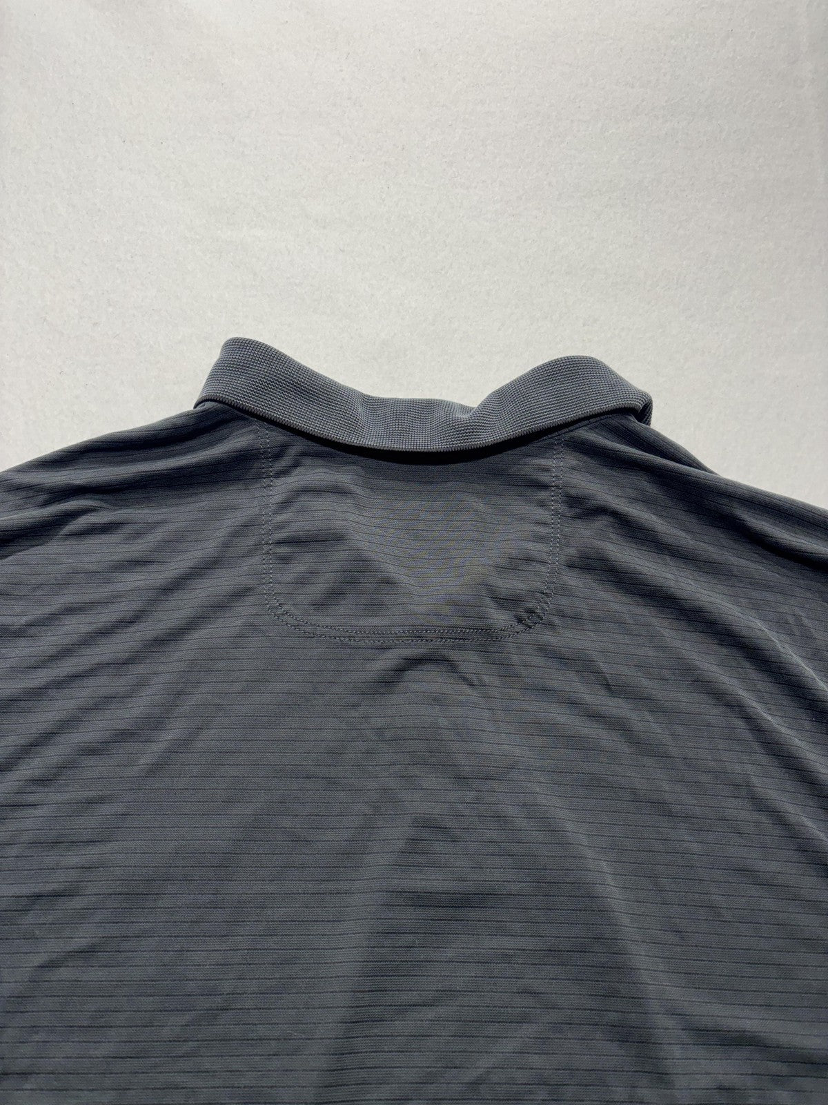 Tommy Bahama Polo Shirt Mens 2XL Gray Island Zone Striped Moisture Wicking