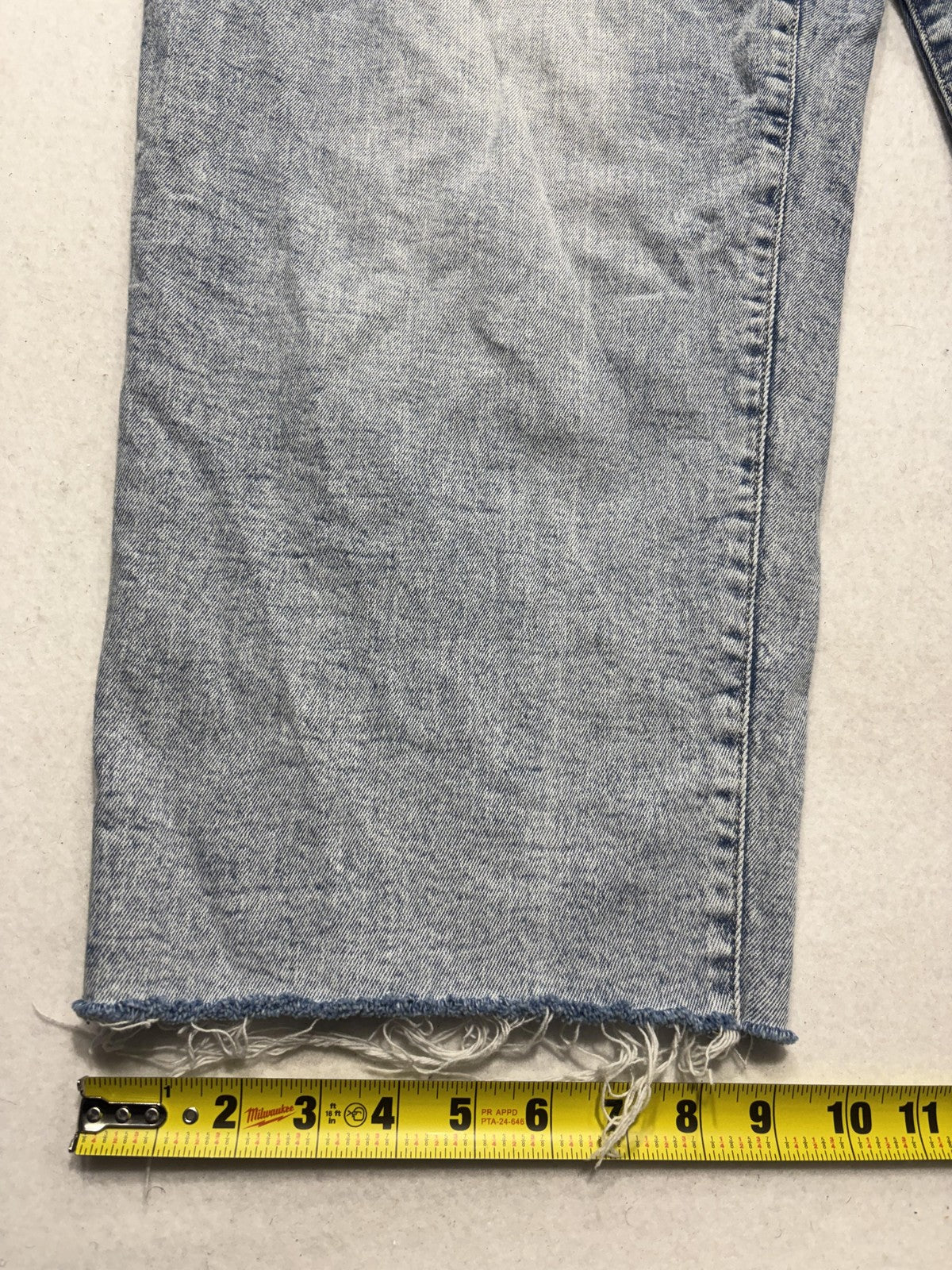 Old Navy Jeans Womens 20 Blue Light Wash High Rise Straight Crop Raw Hem 40x25.5
