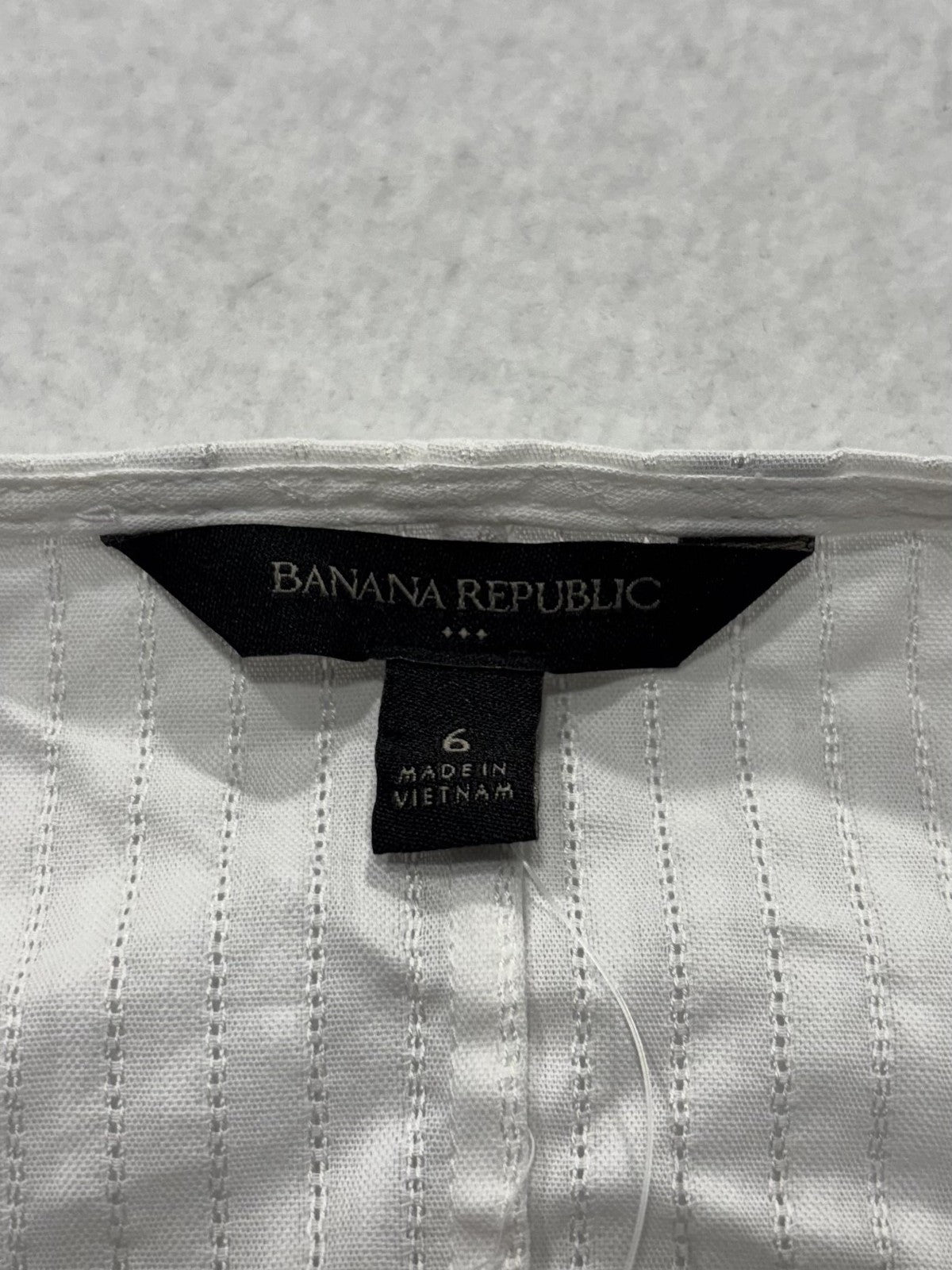 Banana Republic Top Womens 6 White Stripe Cropped Balloon Sleeve V Neck Blouse