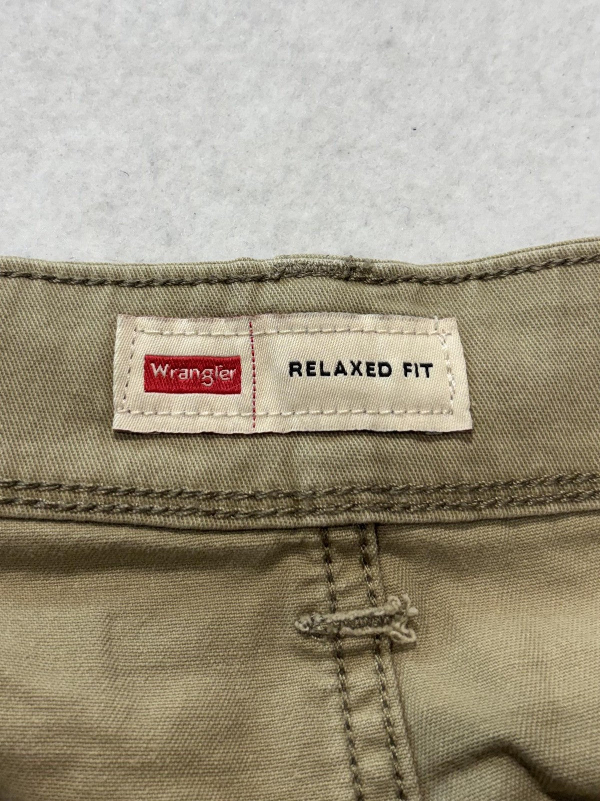 Wrangler Mens Relaxed Fit Cargo Shorts 40 Beige Canvas Stretch Hiking 11231492f
