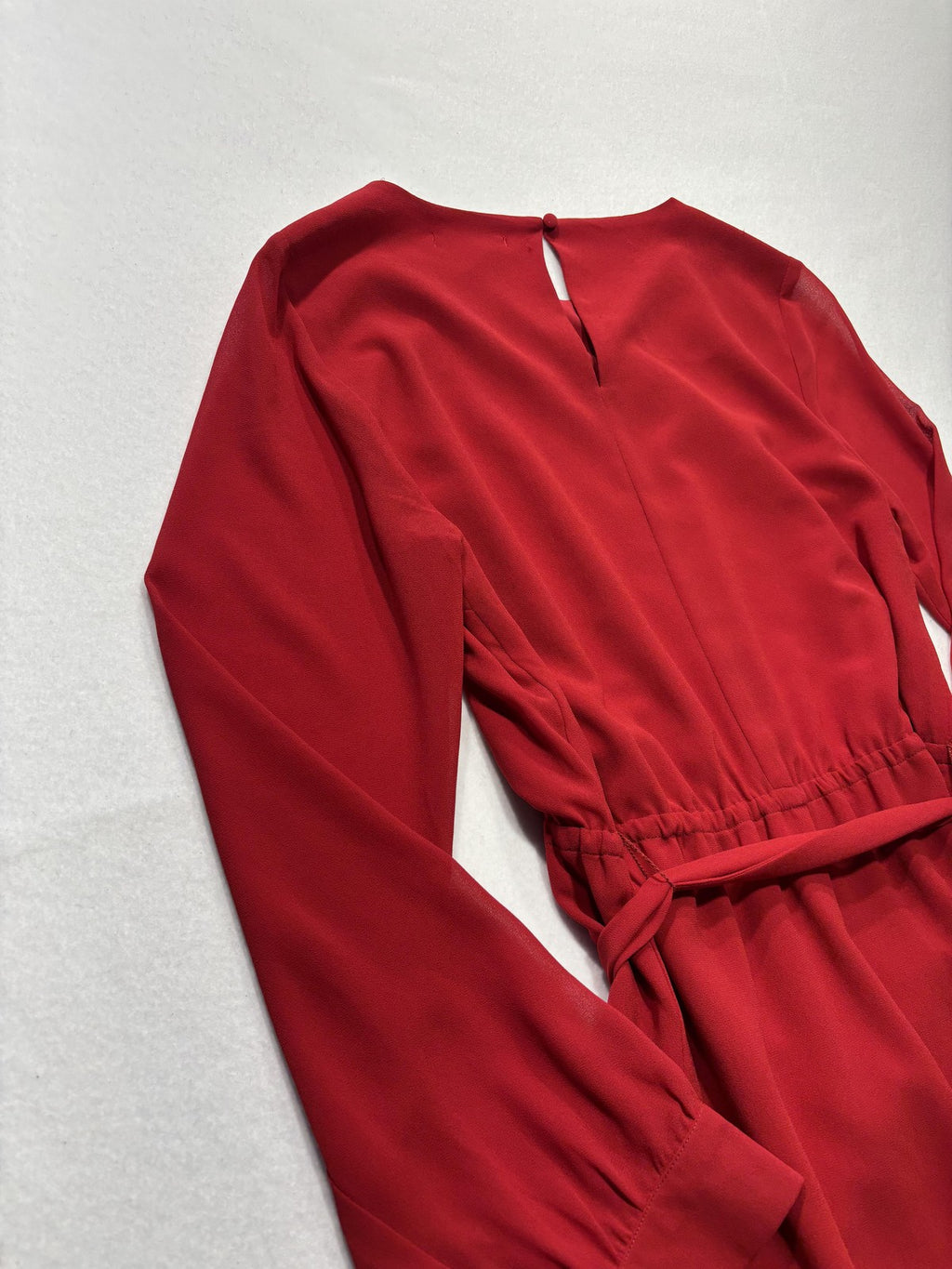 KLD Dress Womens Medium Red Chiffon Belted Fit Flare Long Sleeve Round Neck Mini