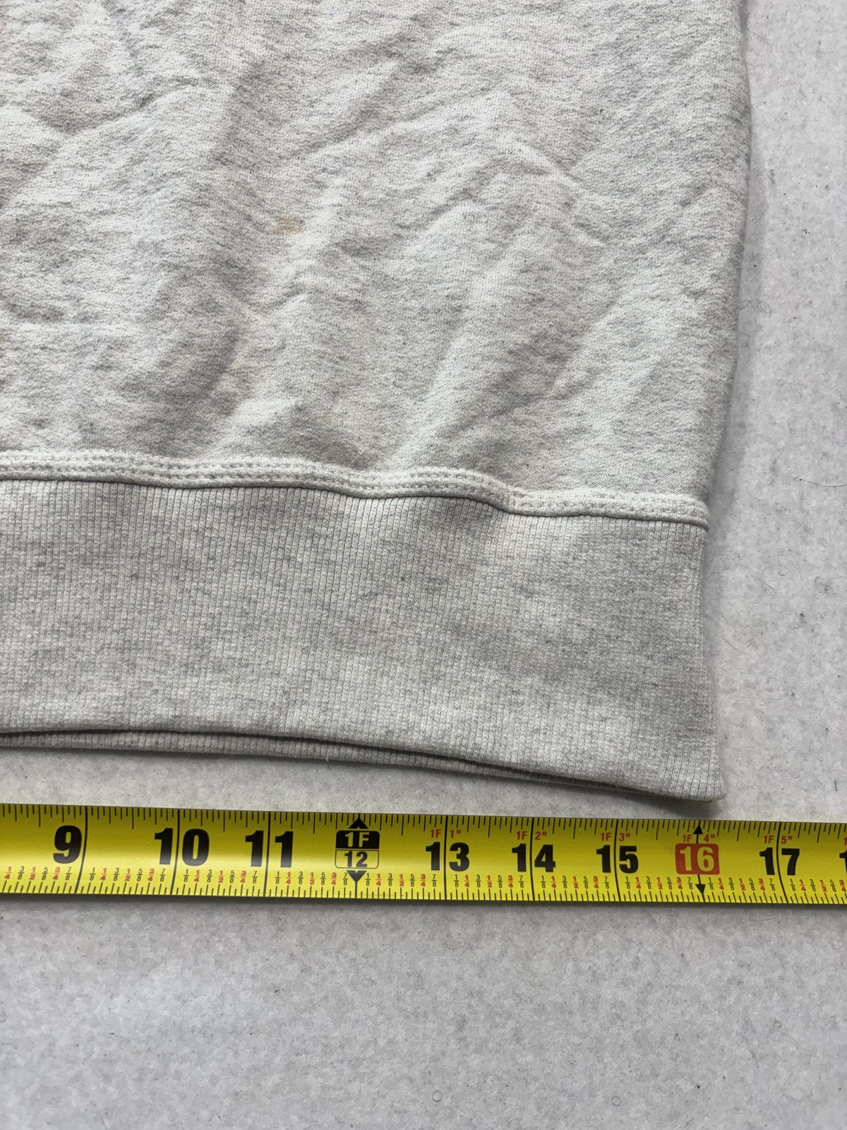 Champion Sweatshirt Mens Small Gray Fleece Crew Neck Logo Pullover GF88H K74