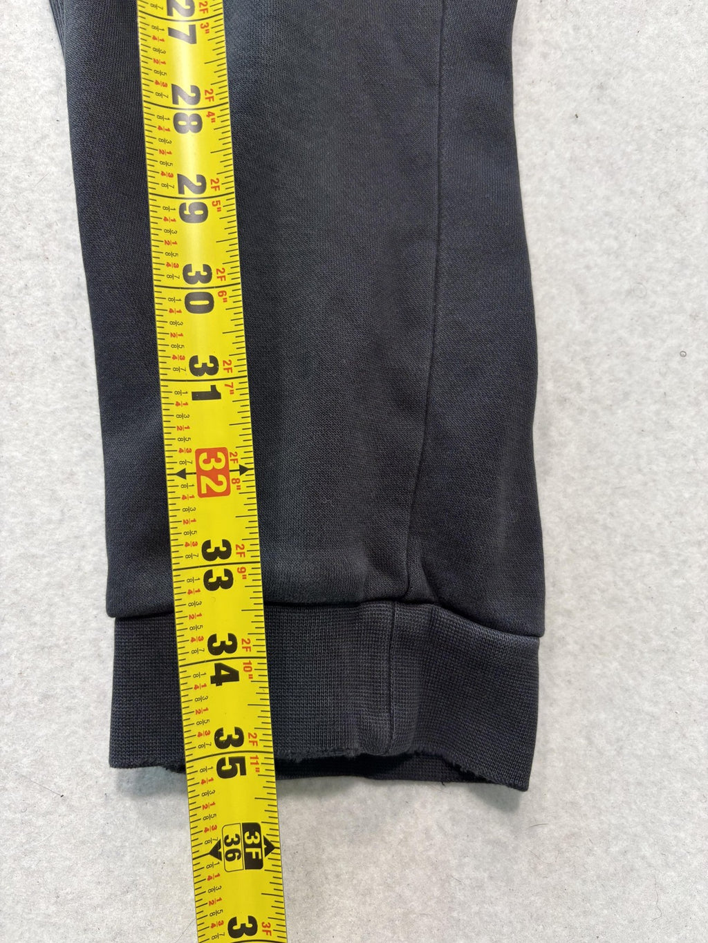 Nike Jogger Pants Mens Large Gray Fleece Elastic Waist Tapered Athletic Pockets