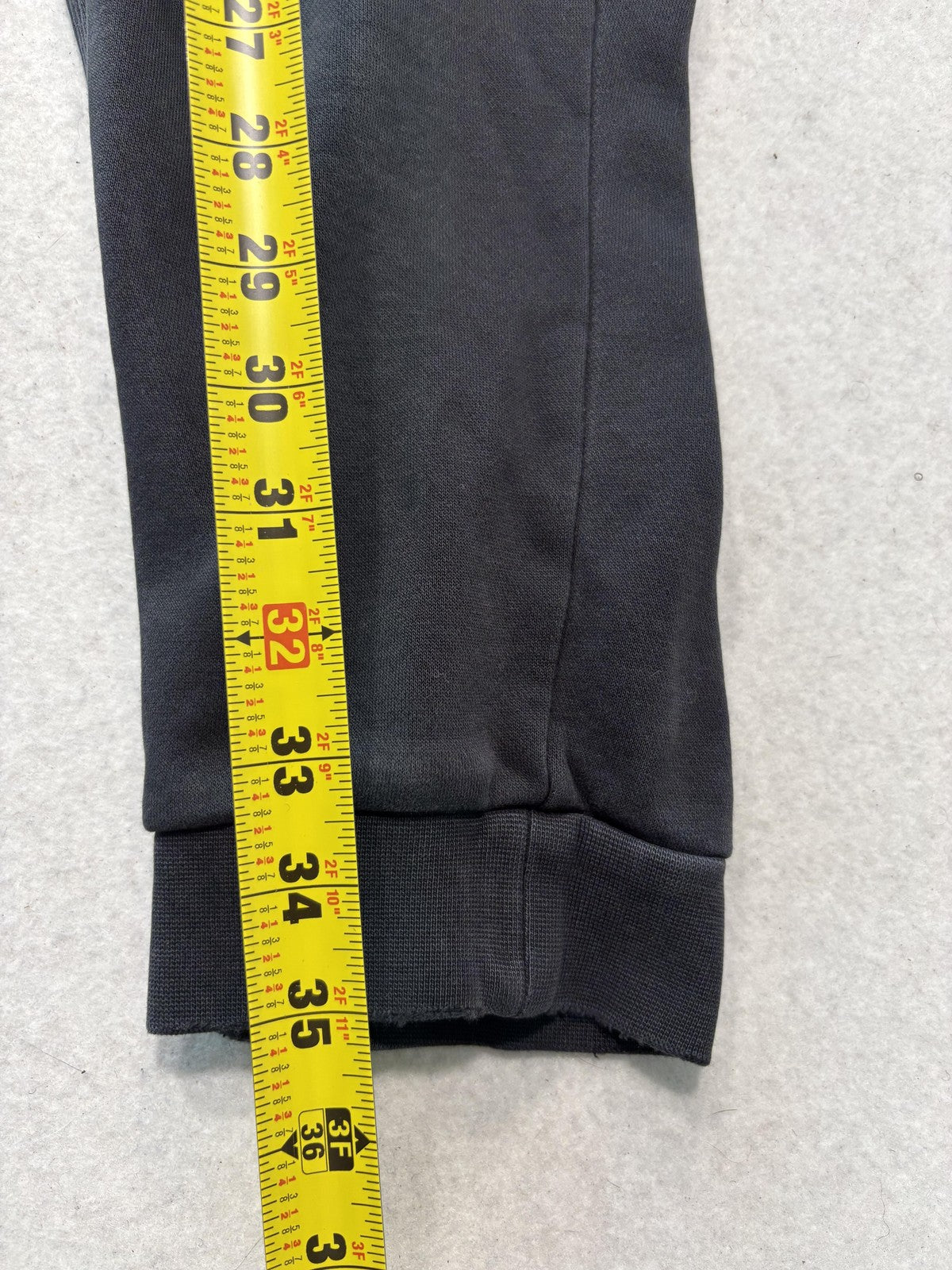 Nike Jogger Pants Mens Large Gray Fleece Elastic Waist Tapered Athletic Pockets