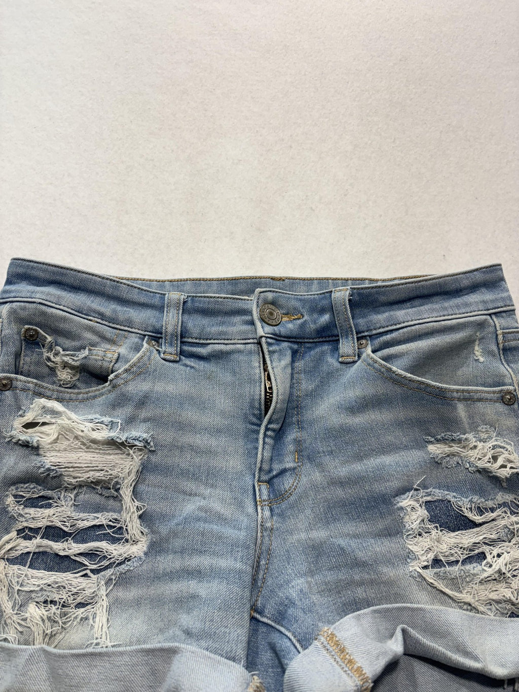 American Eagle Dream Short Womens 8 Blue Distressed Cut Off Denim MIDI