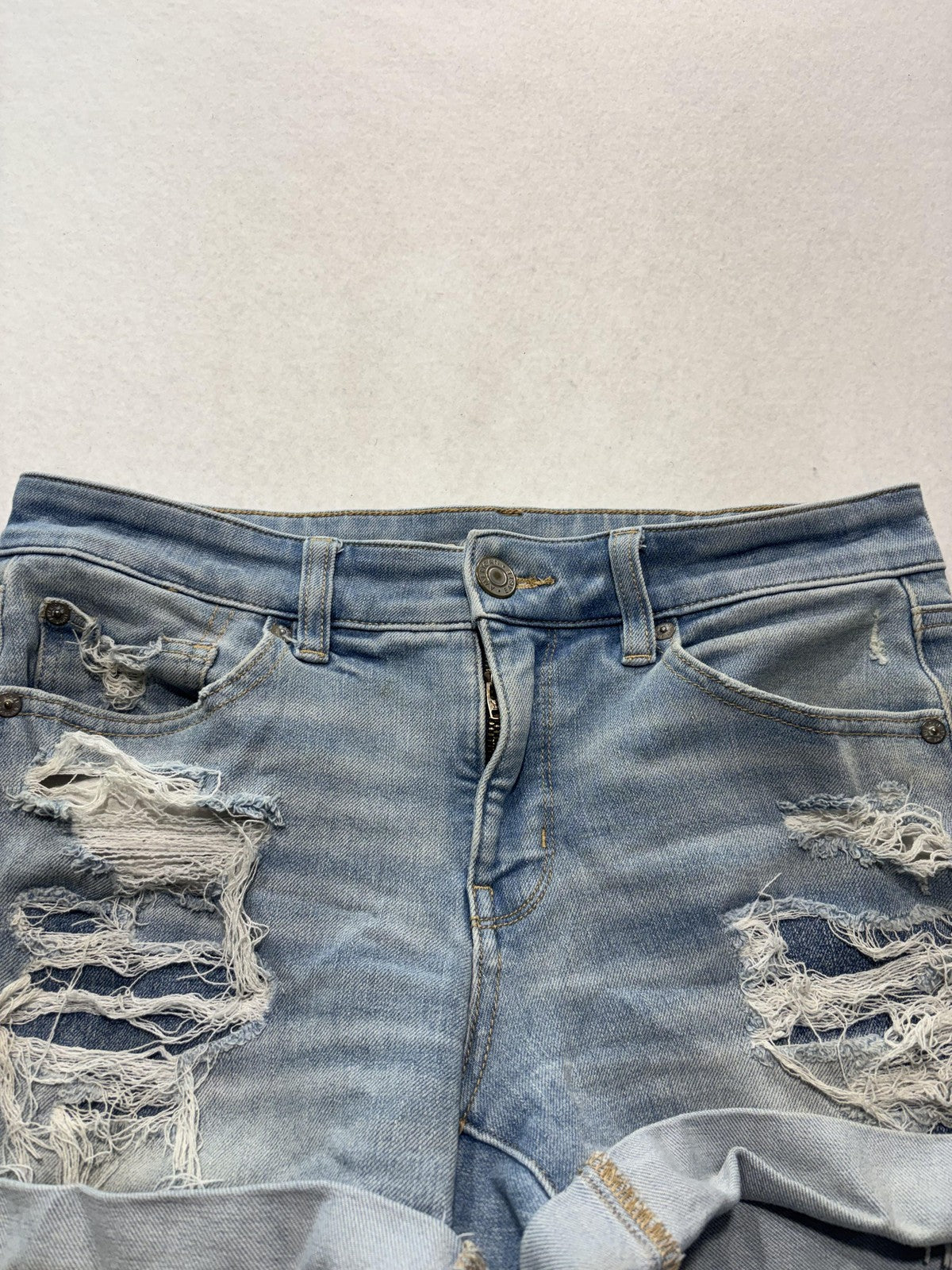 American Eagle Dream Short Womens 8 Blue Distressed Cut Off Denim MIDI