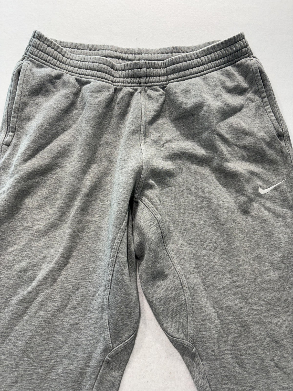 Nike Jogger Pants Mens XL Gray Fleece Elastic Waist Tapered Athletic Pockets