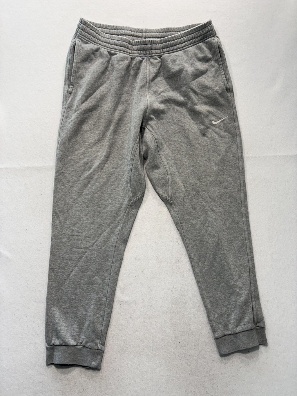 Nike Jogger Pants Mens XL Gray Fleece Elastic Waist Tapered Athletic Pockets