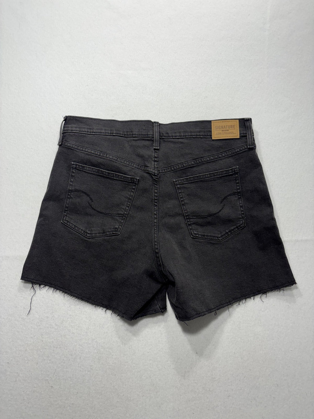 Signature By Levi Strauss & Co Shorts Womens 12 Gray High Rise 5" Cut Off Denim