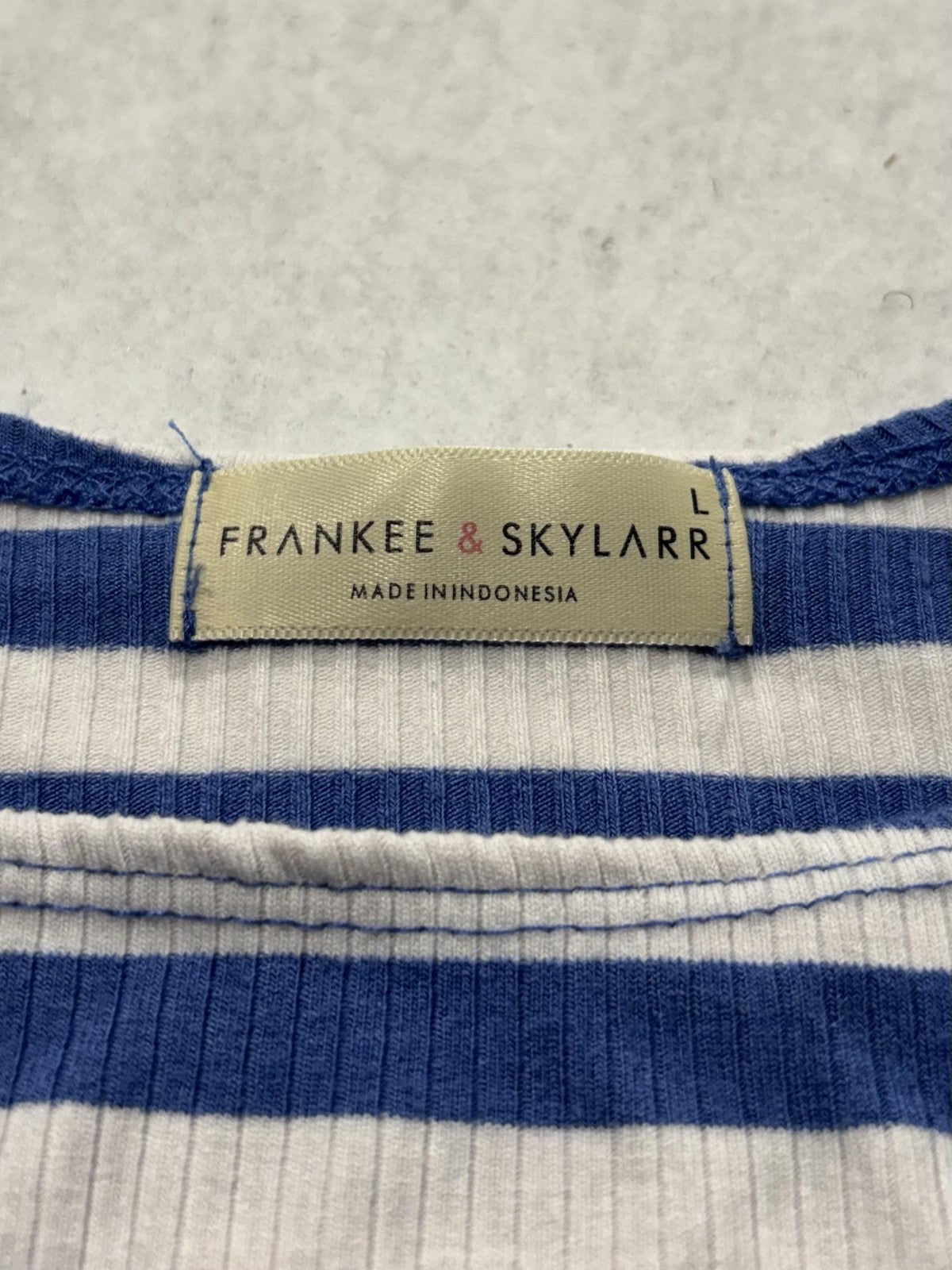 Frankee & Skylarr Womens L Blue Stripe Boat Neck Short Sleeve Tee TY70411-ROS
