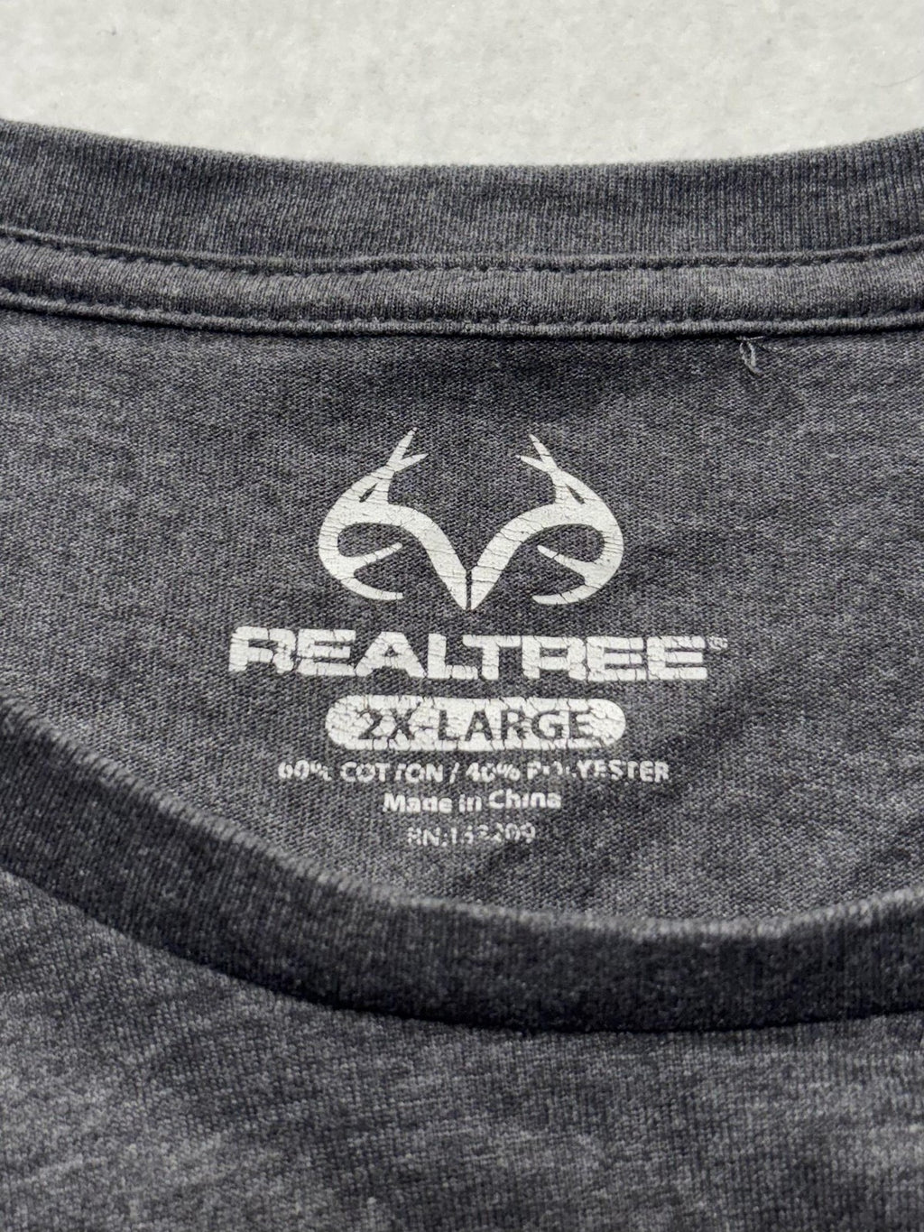 Realtree Shirt Mens 2XL Gray Red Truck Leopard Antler Graphic Tee Hunting