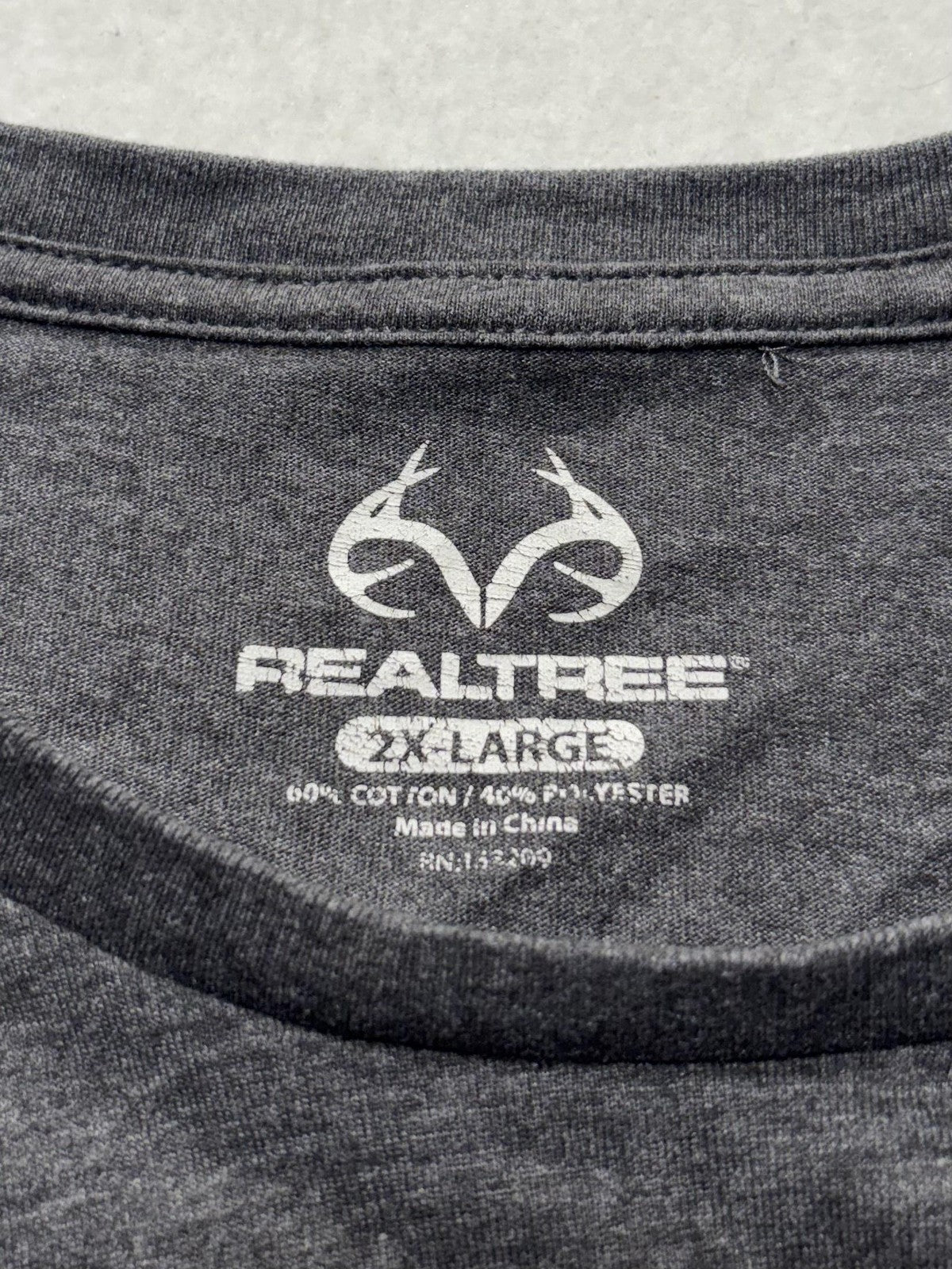 Realtree Shirt Mens 2XL Gray Red Truck Leopard Antler Graphic Tee Hunting