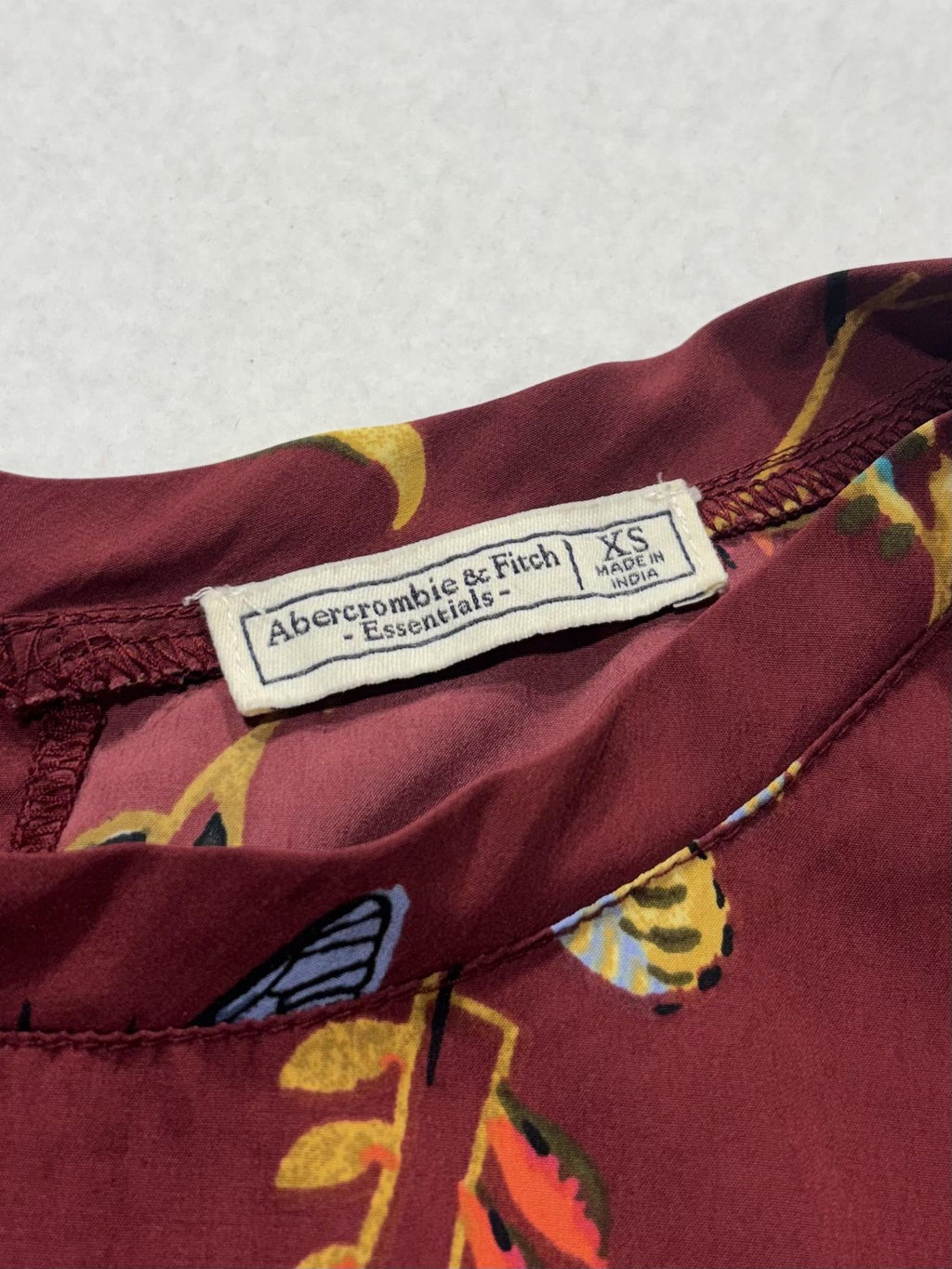 Abercrombie & Fitch Essentials Blouse Womens XS Red Floral Butterfly Print Boho