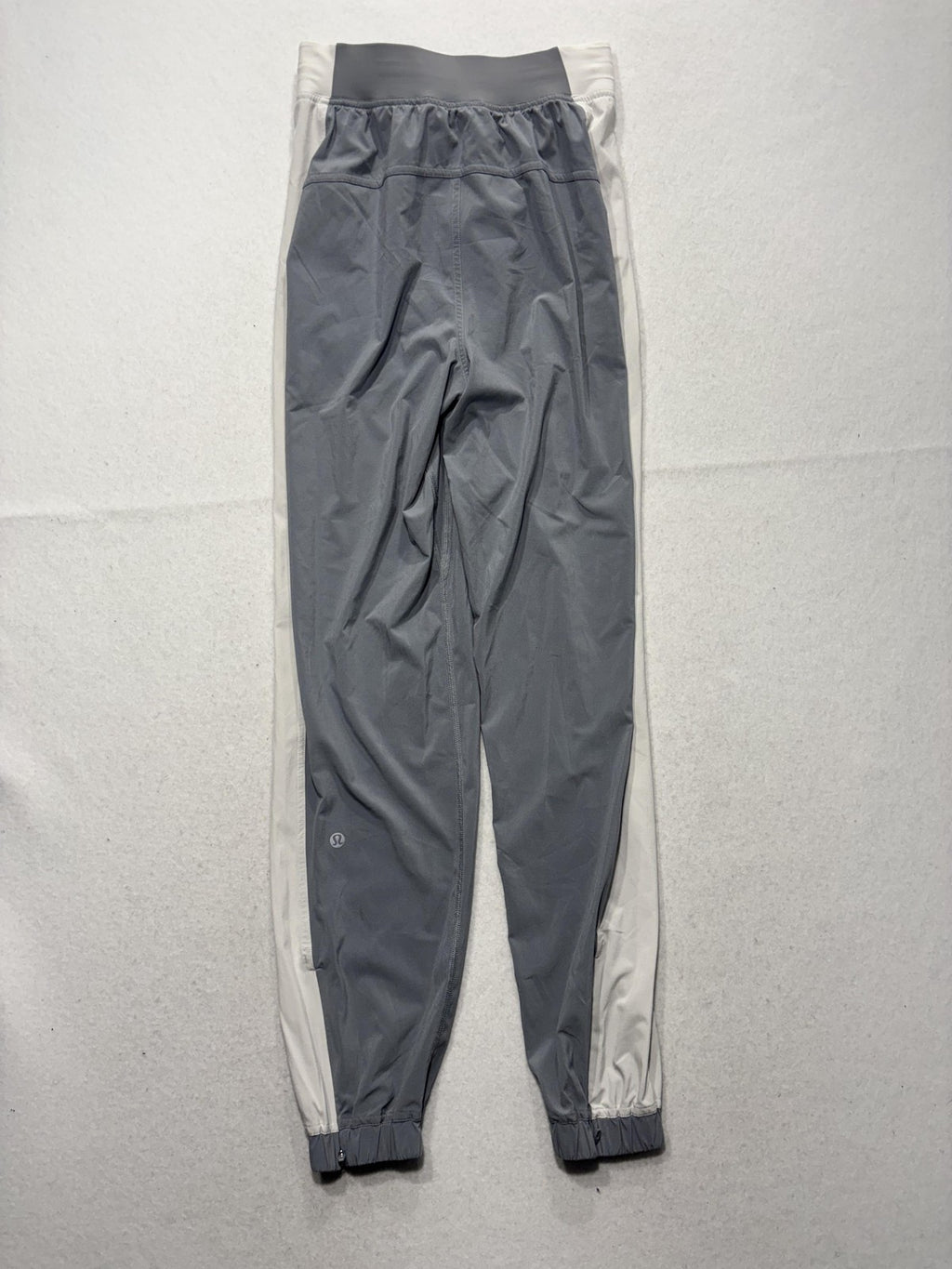 Lululemon Track Pants Womens 2 Gray Colorblock Elastic Waist Woven Ankle Jogger