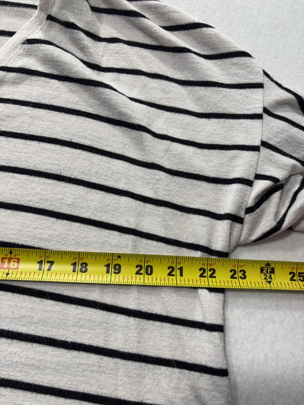 A New Day Shirt Womens 2XL White Black Striped V Neck Flutter Sleeve Tee Casual