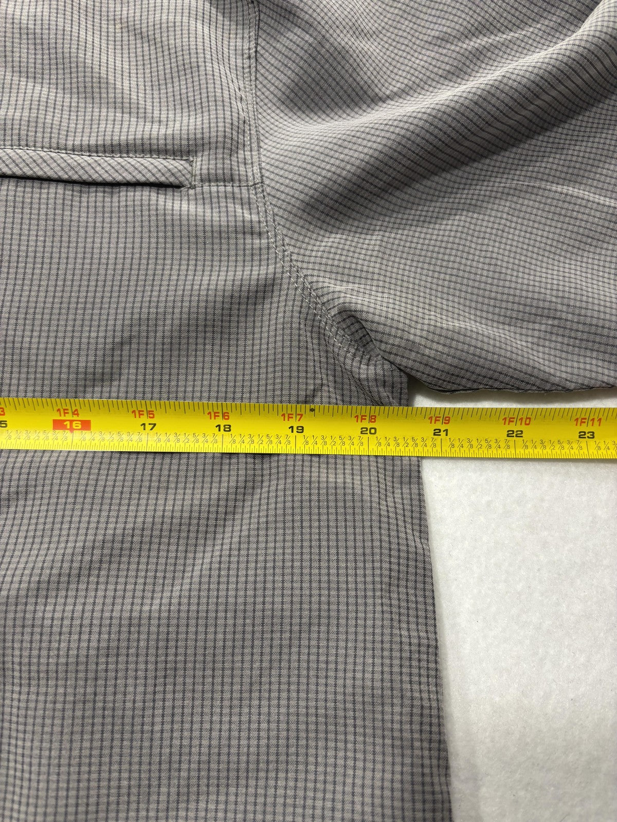 The North Face Shirt Mens Medium Gray Check Short Sleeve Button Up Hiking Casual