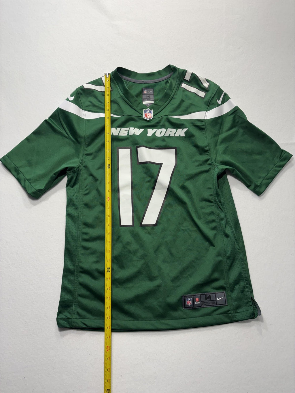 New York Jets Jersey Mens Medium Green NFL Football Nike Garrett Wilson 17